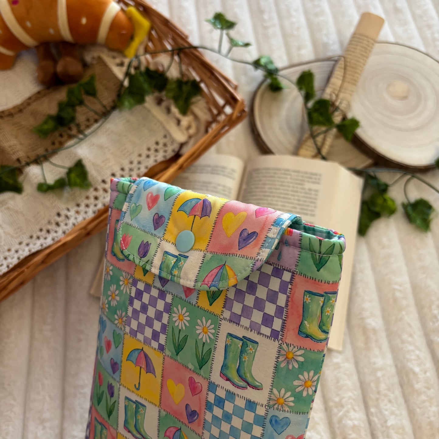 Funda kindle/kobo libra colour corazones de Abril