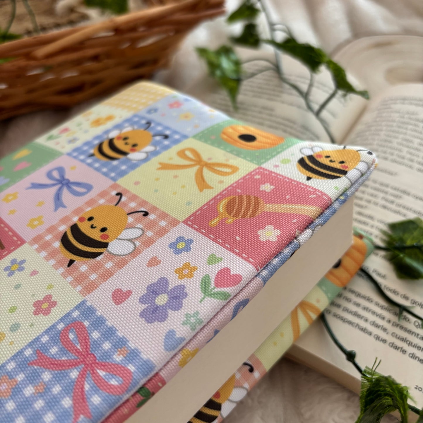 Funda ajustable abejitas impermeable