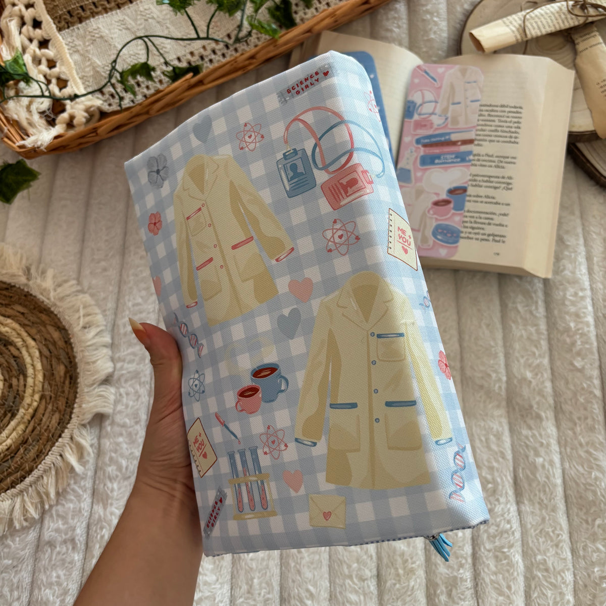Funda ajustable impermeable inspirada en La hipótesis del amor impermeable