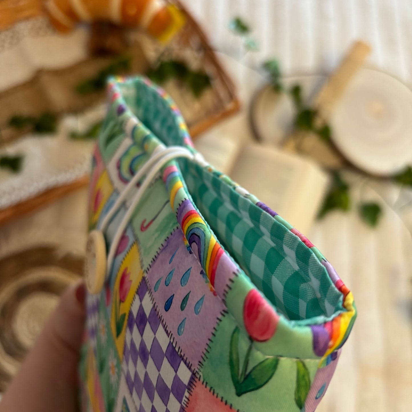 Funda literaria corazones de Abril