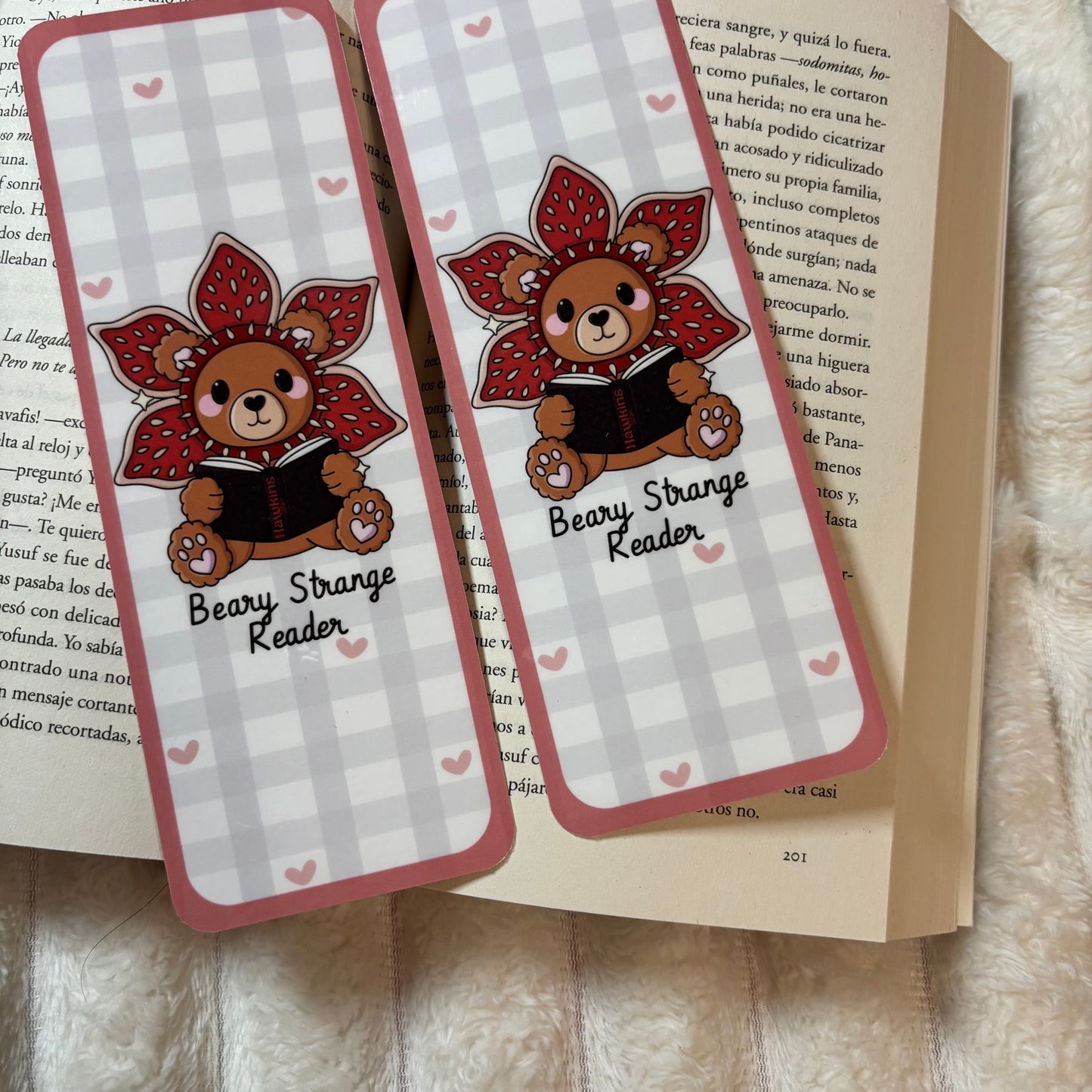 Marcapáginas Beary Strange Reader