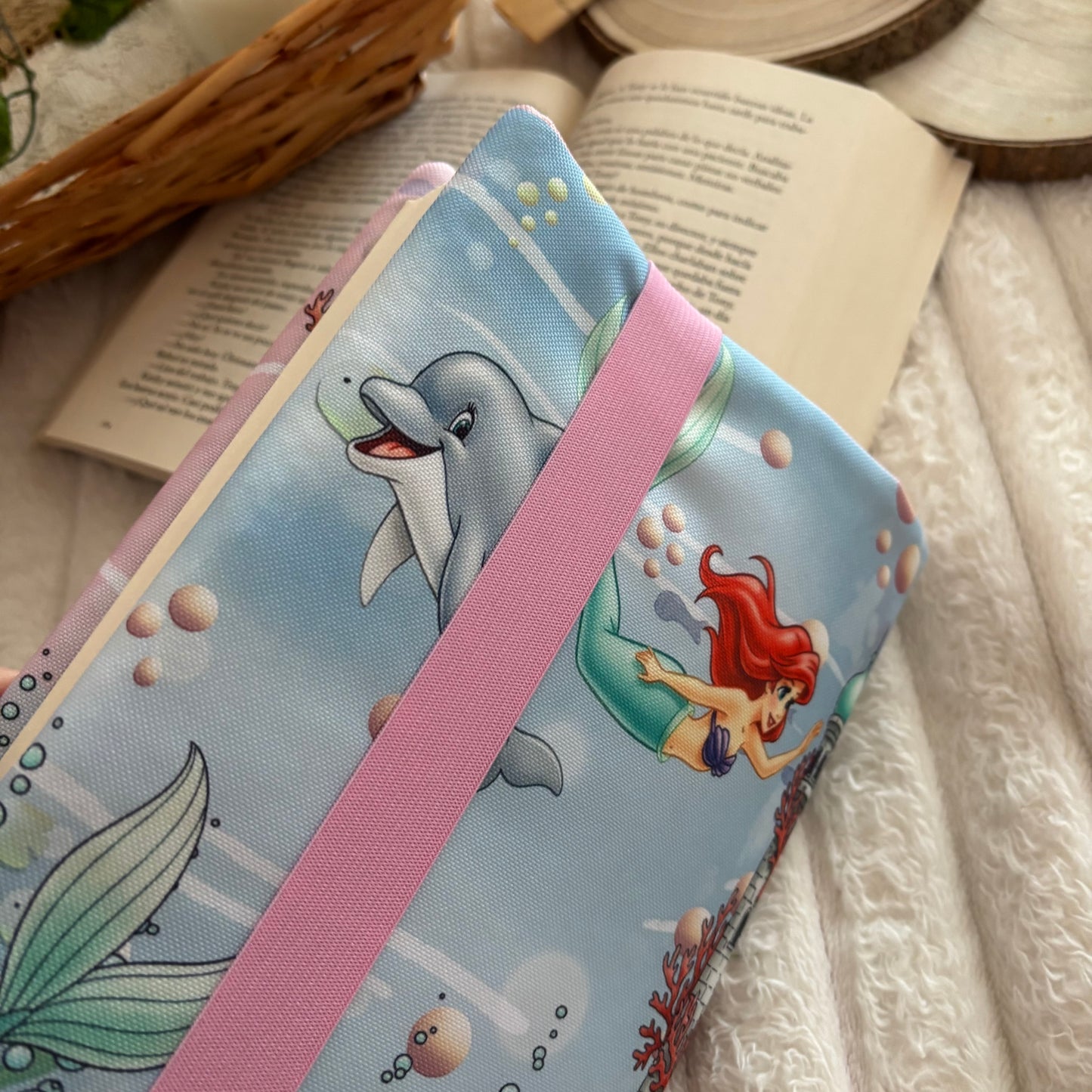 Funda ajustable La sirenita under the sea impermeable