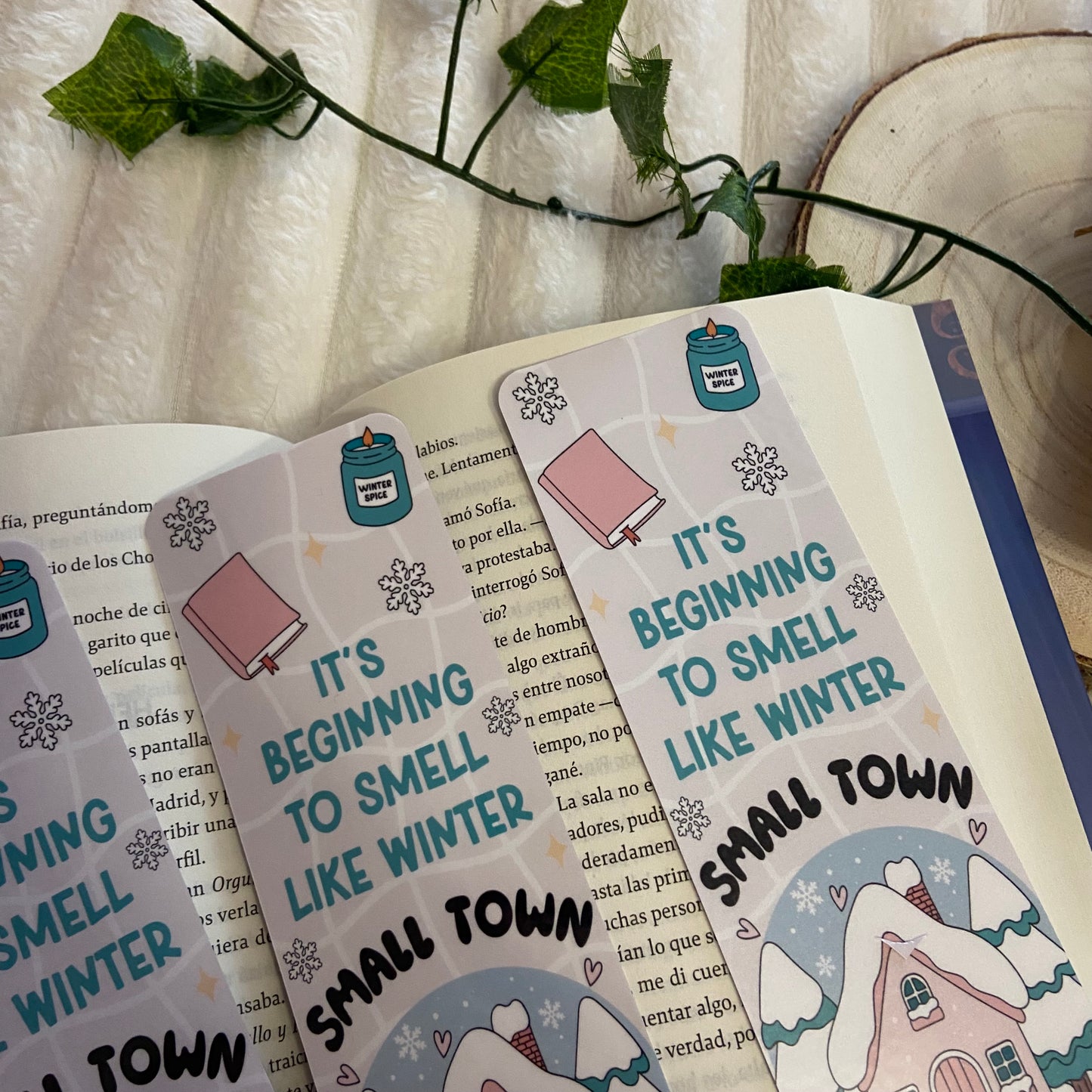 Marcapáginas Winter small town romance