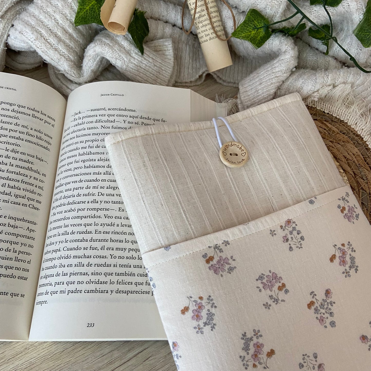 Funda literaria Lila con bolsillo