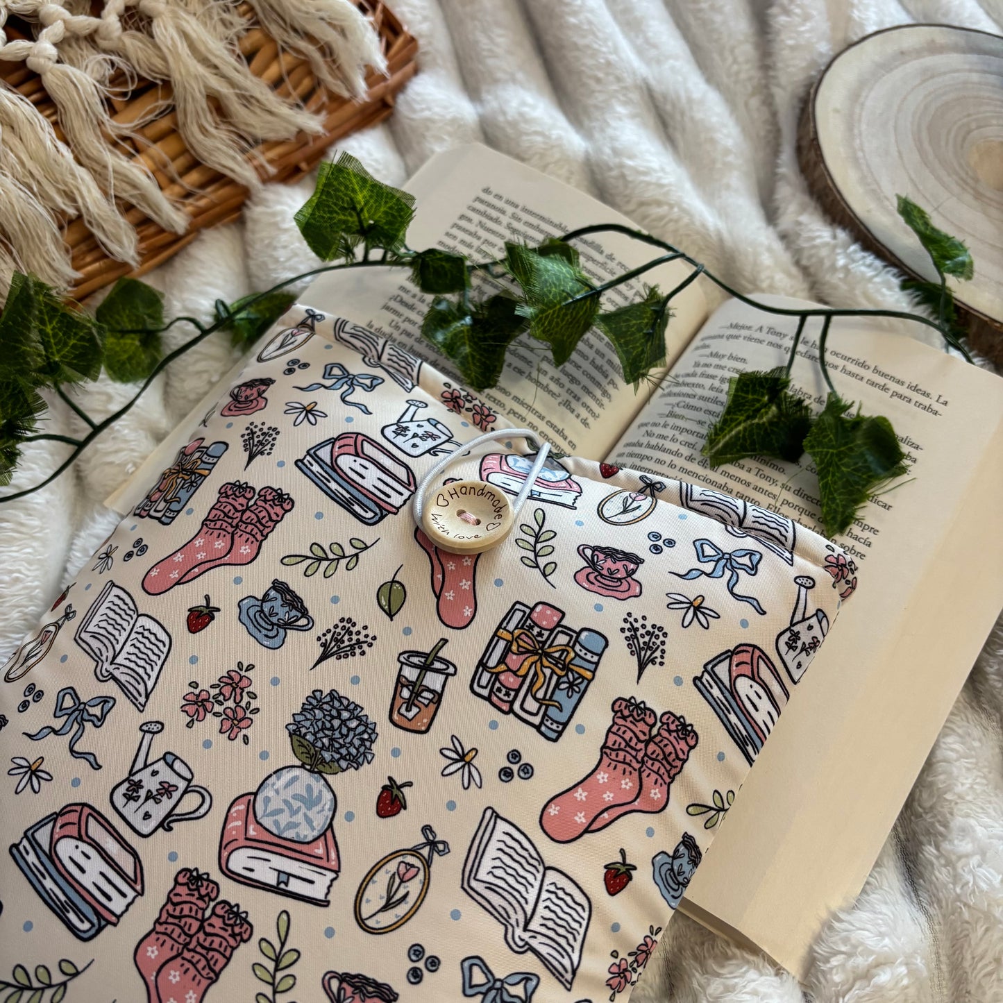 Funda literaria spring is coming