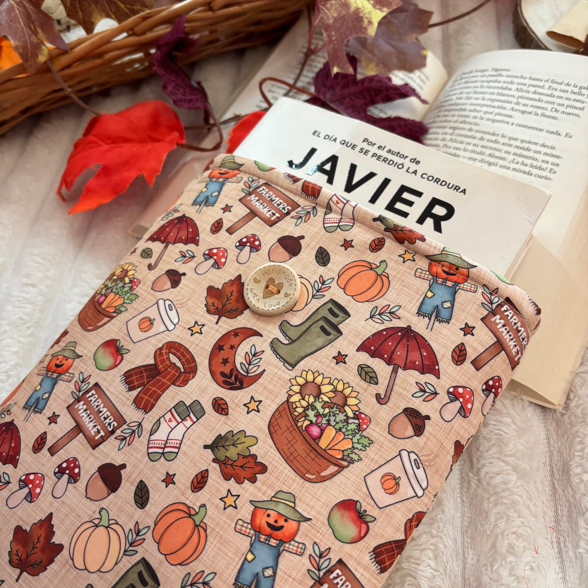 Funda literaria farmer market in autumn