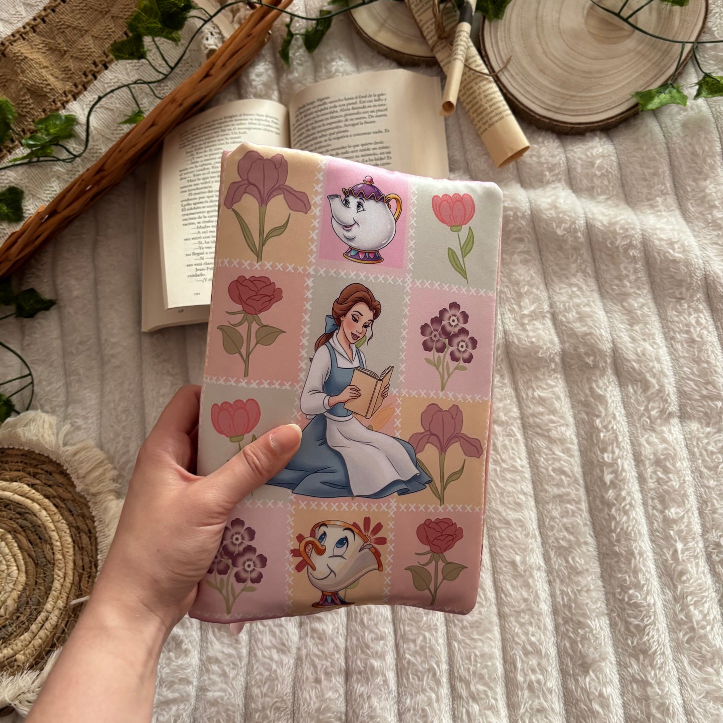 Funda ajustable Bella en primavera