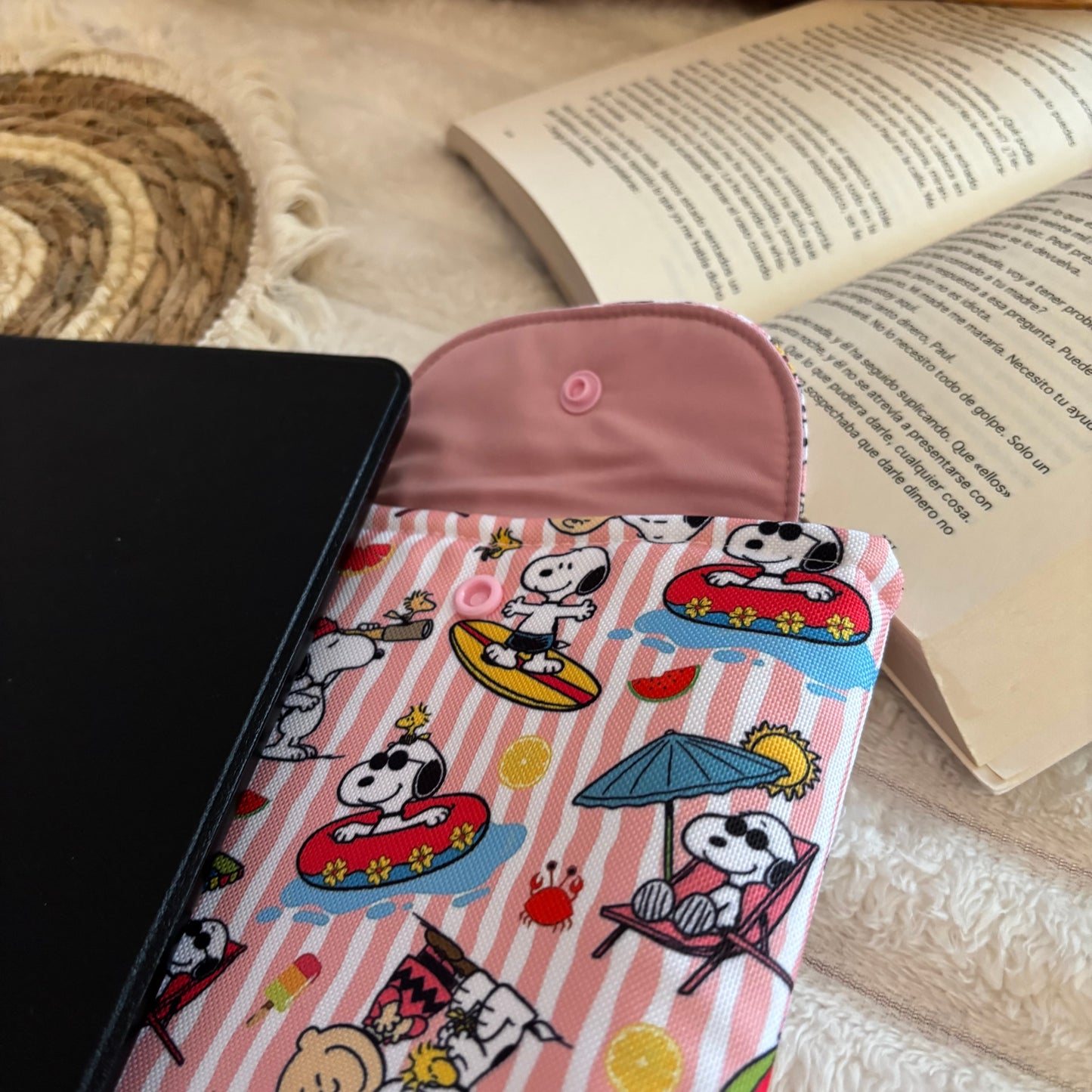 Funda kindle/kobo libra colour Snoopy veraniego impermeable