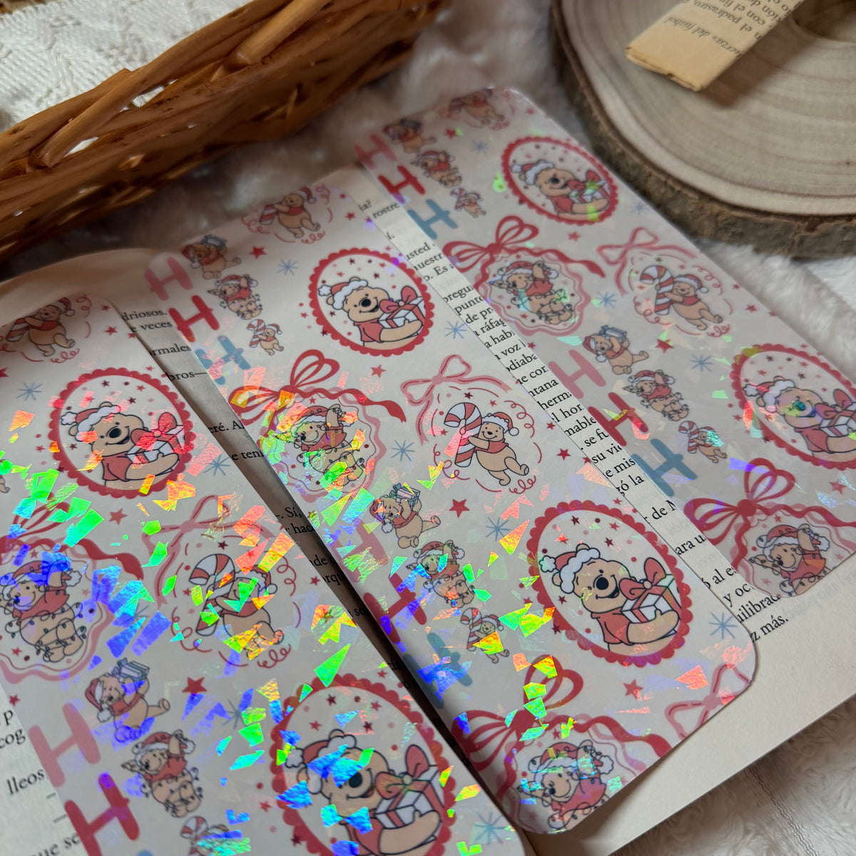 Marcapáginas Winnie navideño holográfico