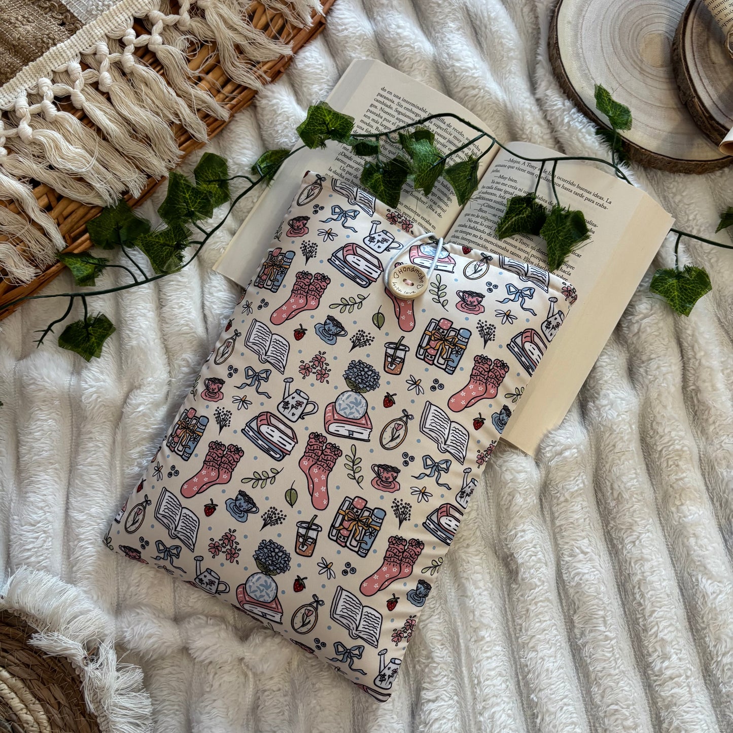 Funda literaria spring is coming