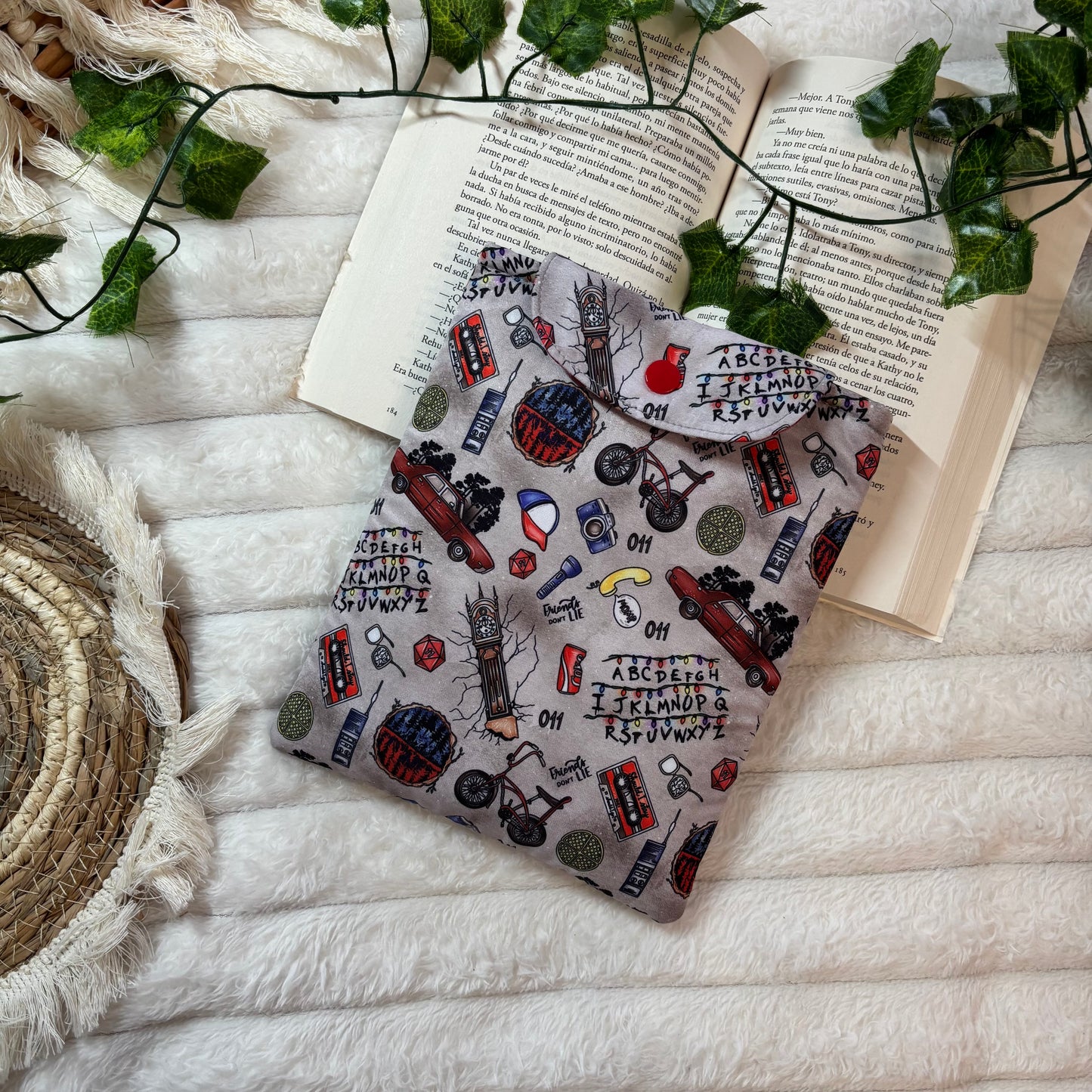 Funda kindle/kobo libra colour Stranger things