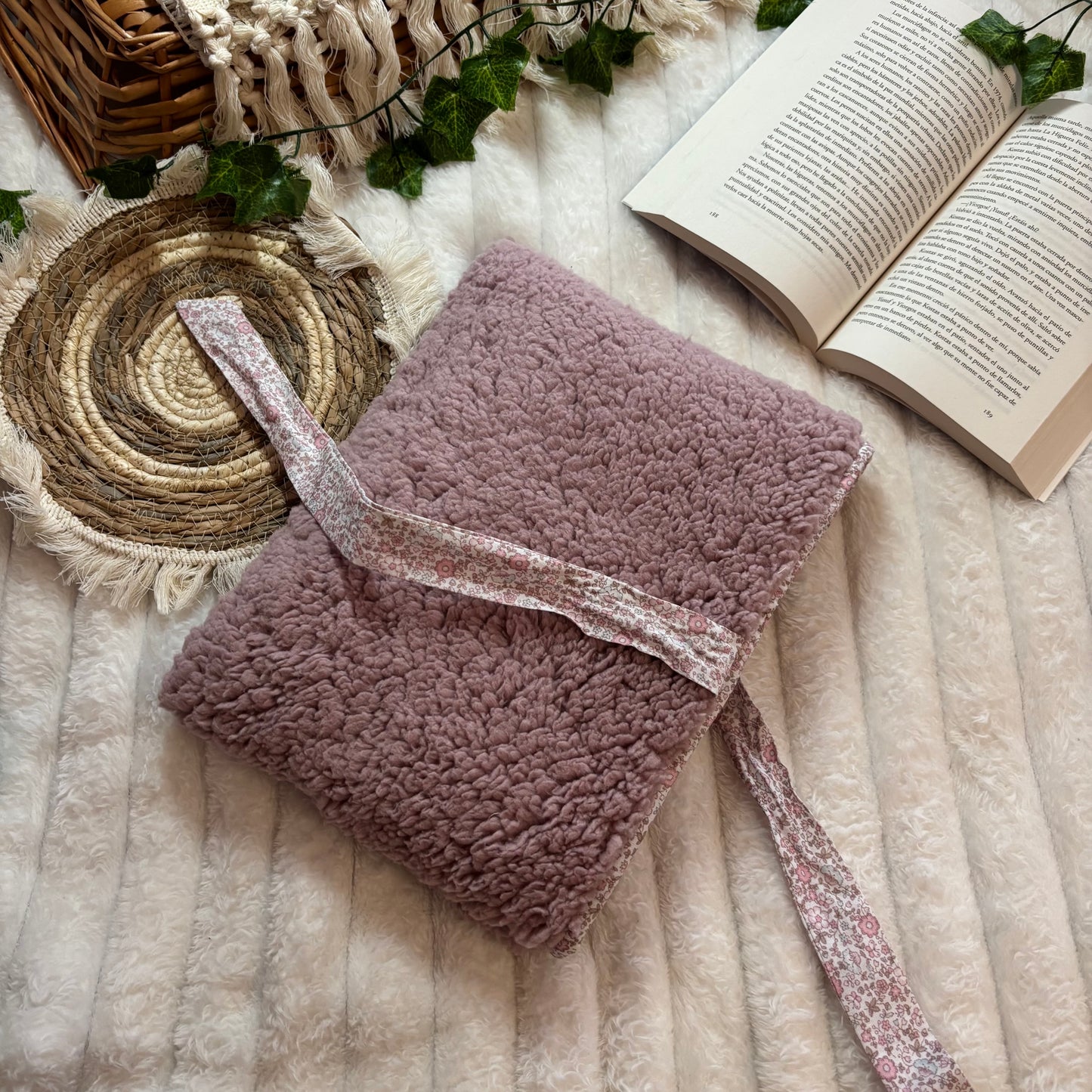 Funda literaria borreguito Wanda