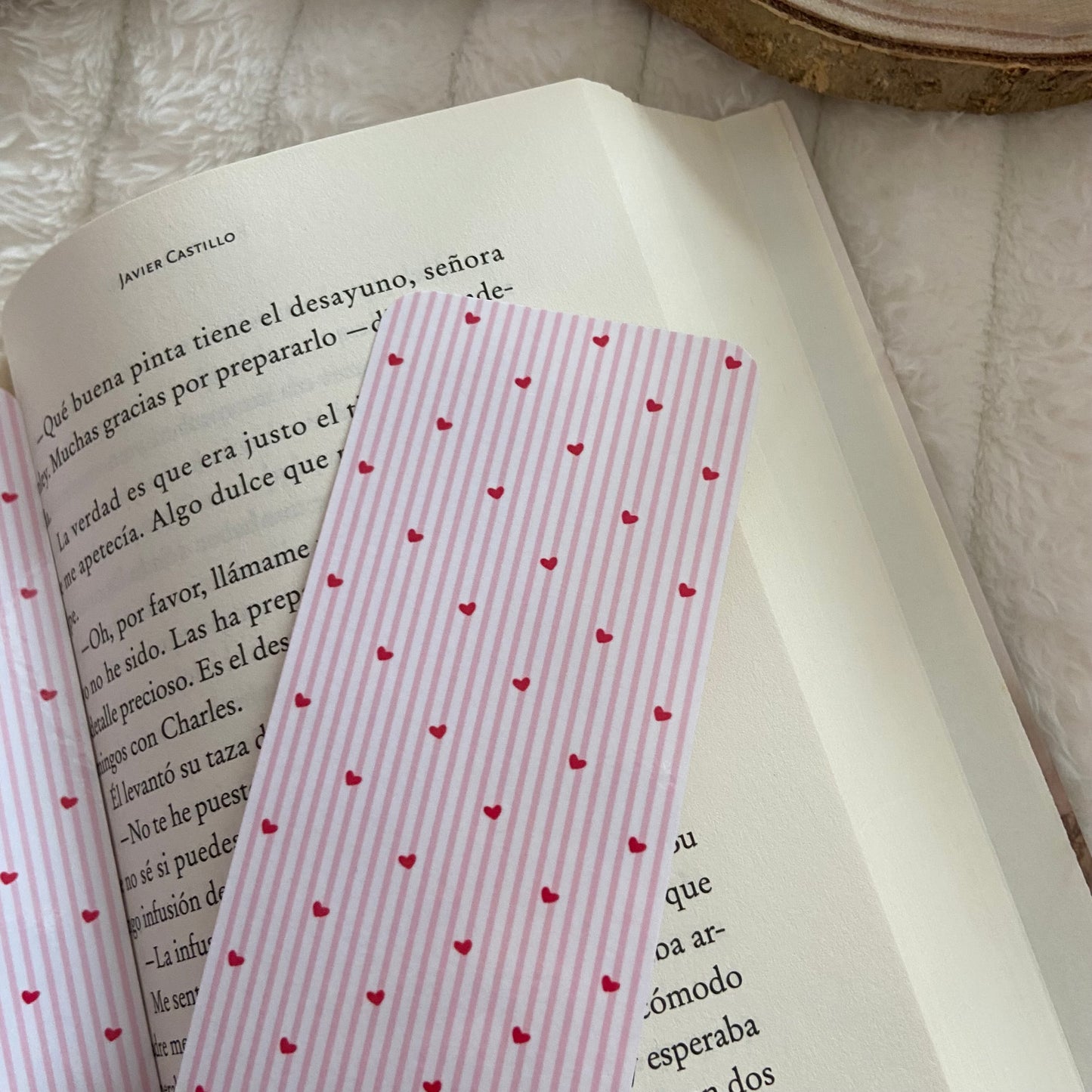 Marcapáginas corazoncitos