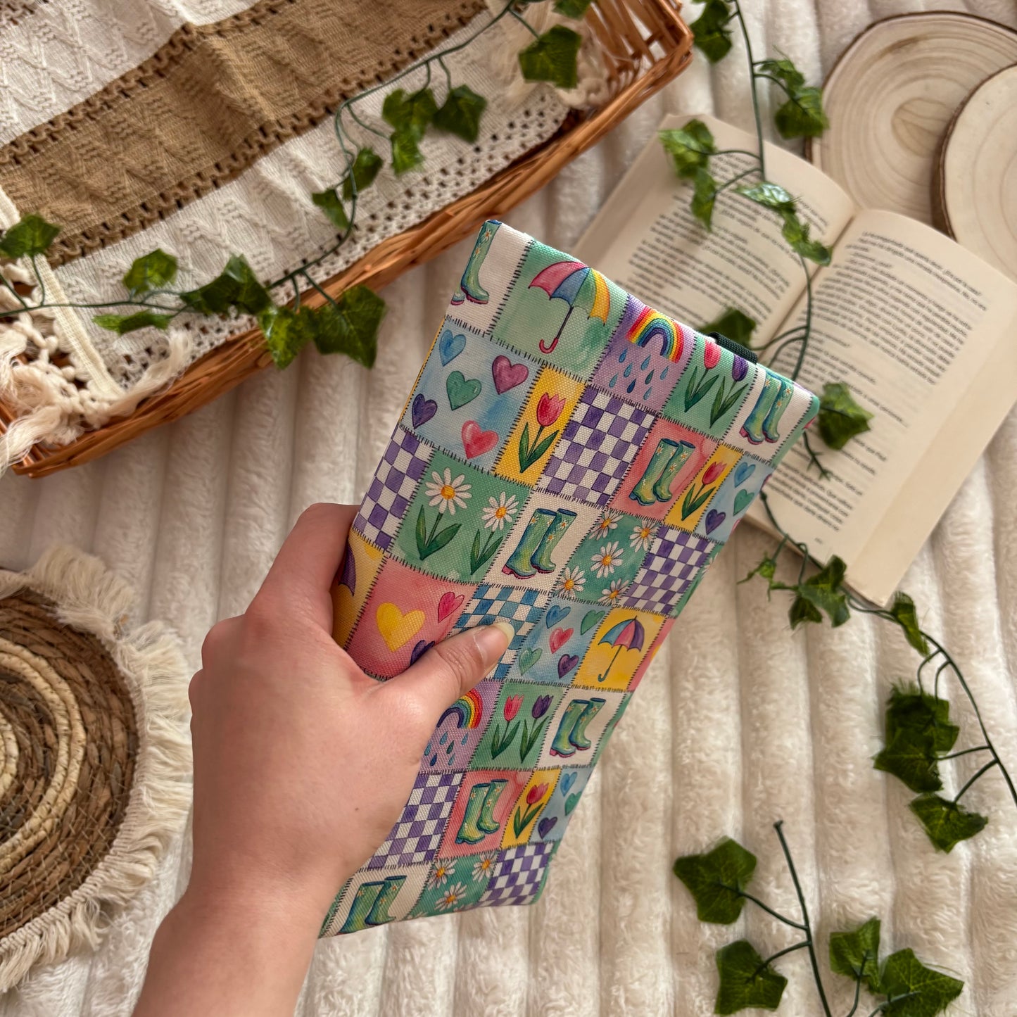 Funda ajustable corazones de Abril impermeable