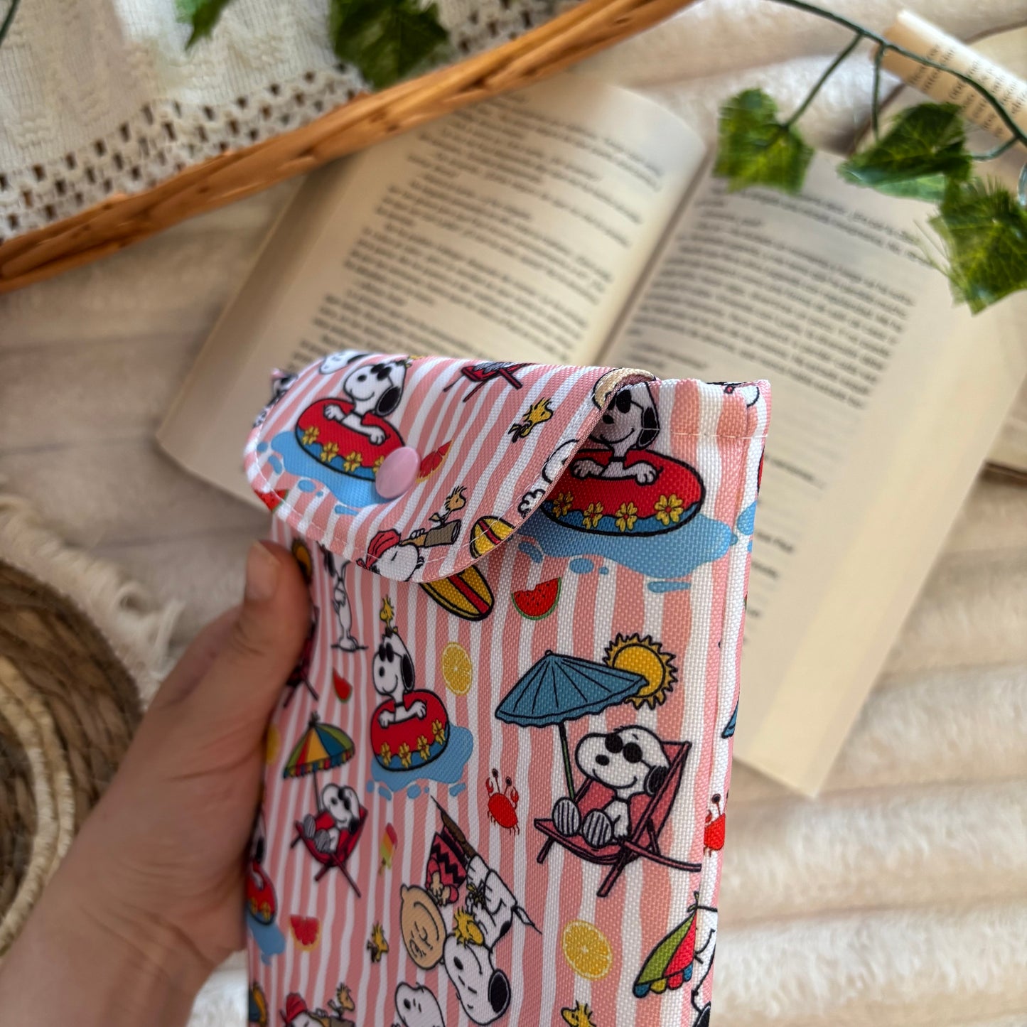 Funda kindle/kobo libra colour Snoopy veraniego impermeable