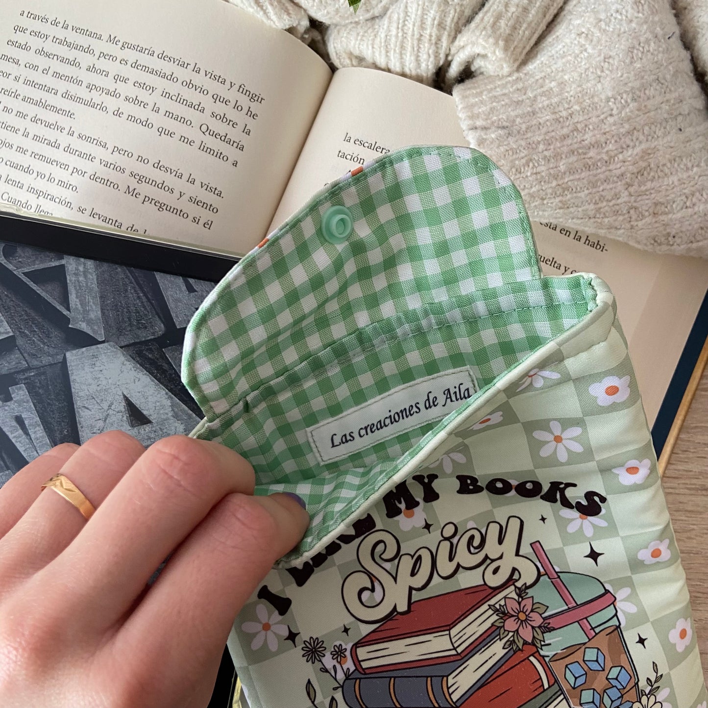 Funda kindle/kobo libra colour I like my books spicy and my coffee icy