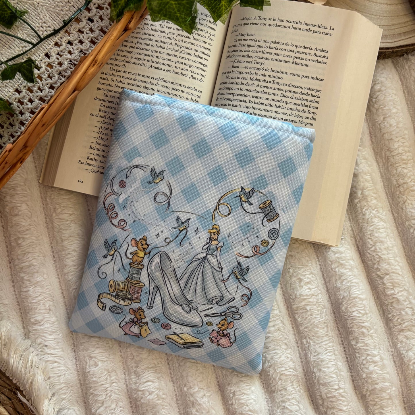 Funda kindle/kobo Cenicienta impermeable
