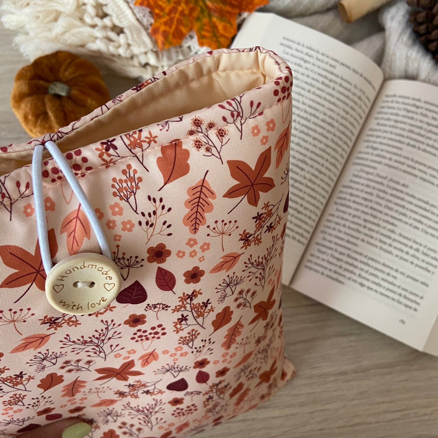Funda literaria hojas otoñales