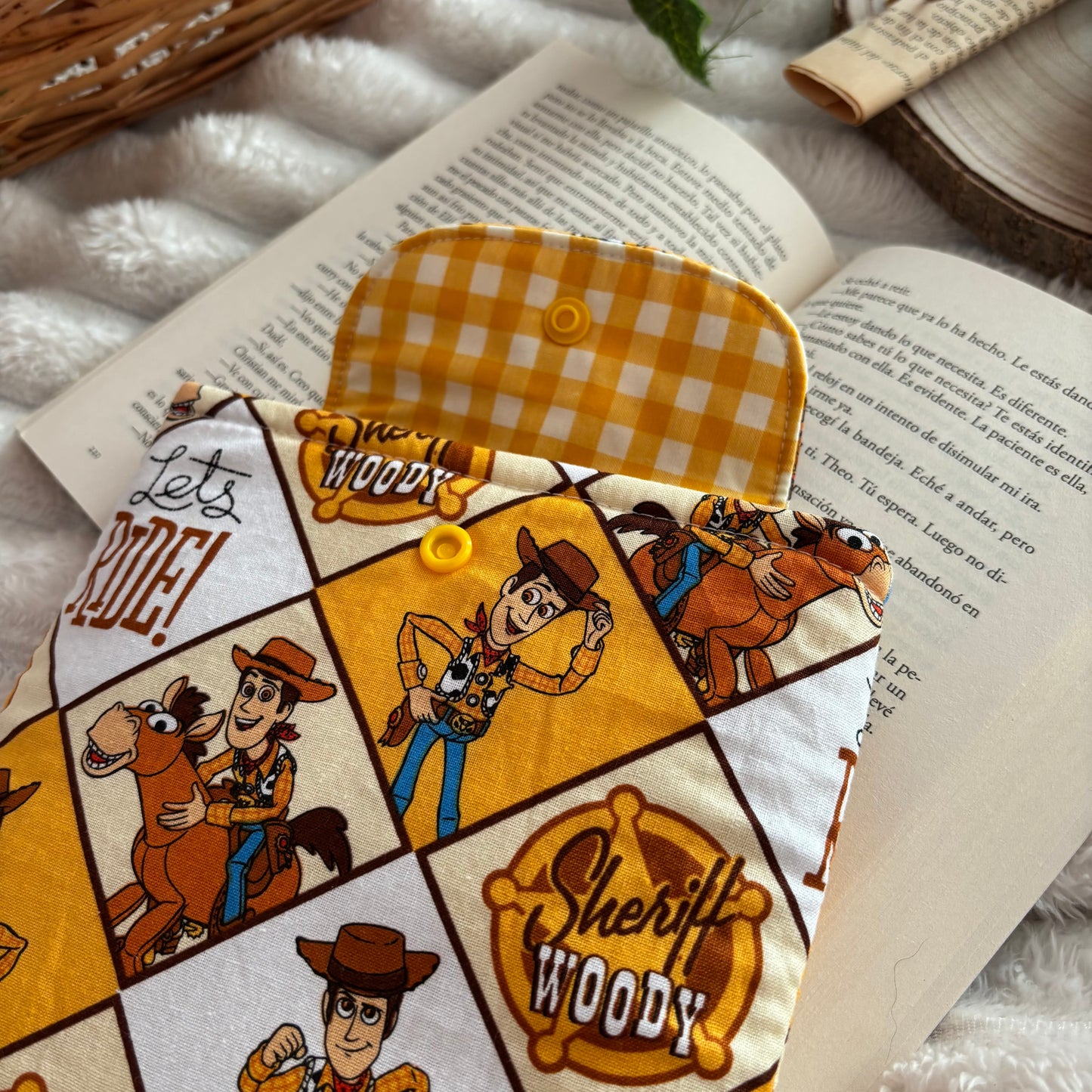 Funda para ebook Woody