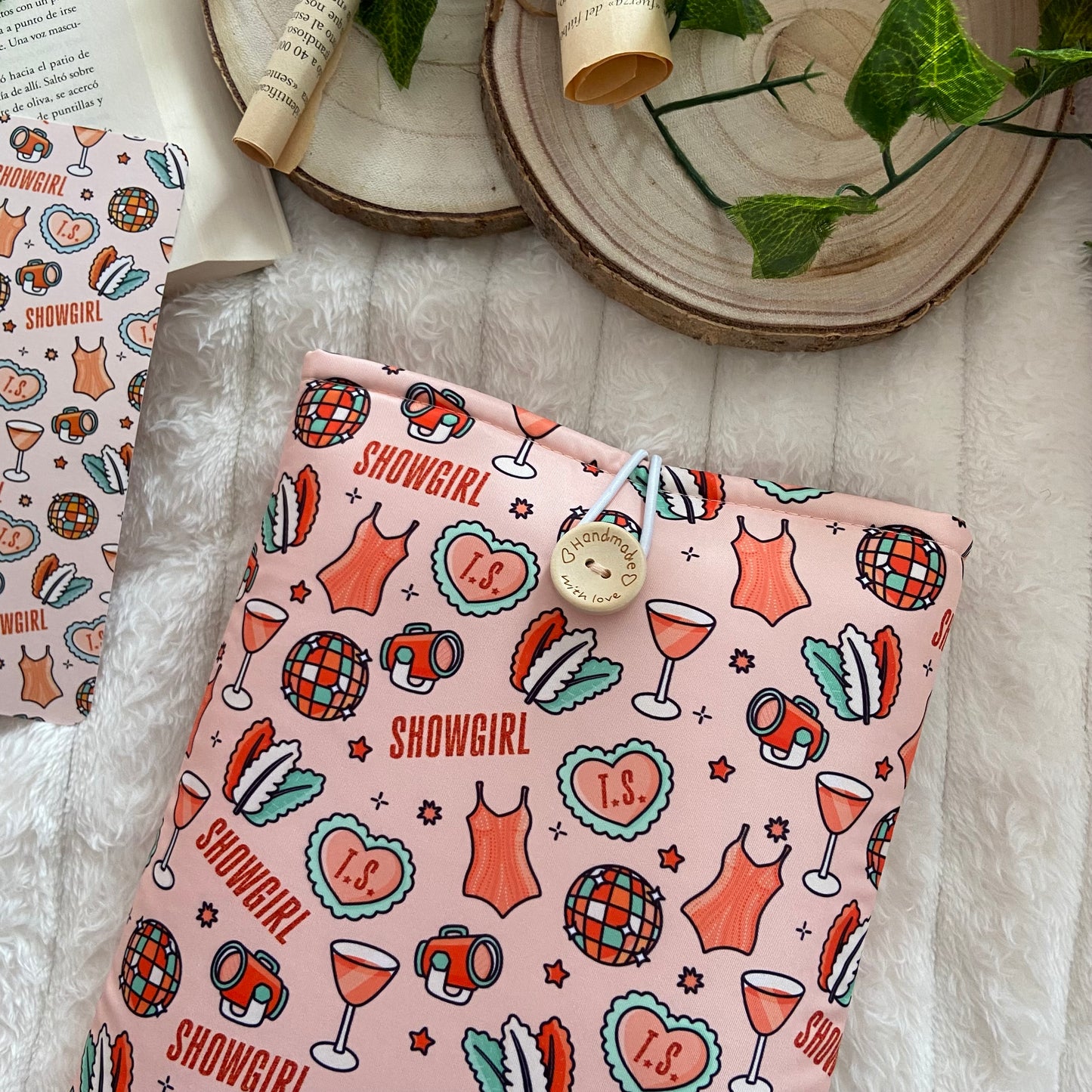 Funda literaria Taylor Swift The life of a showgirl