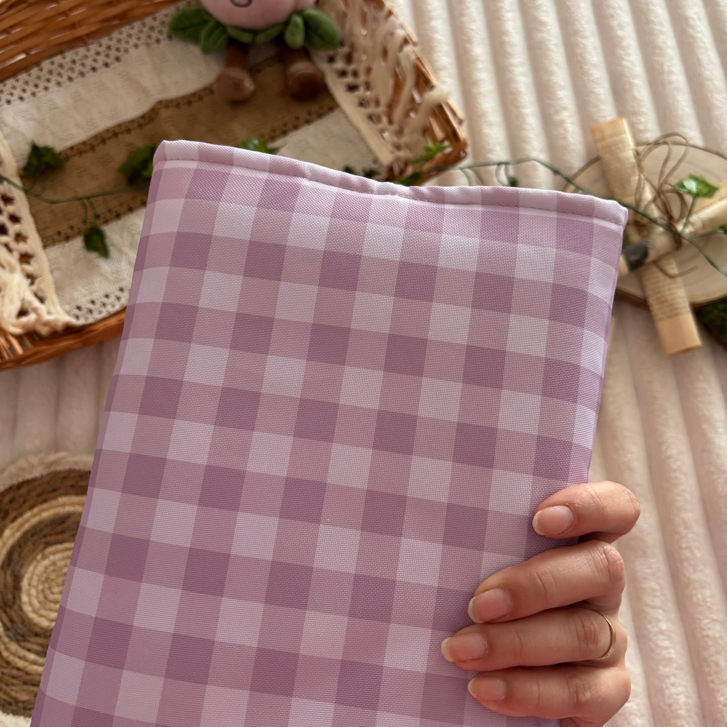 Funda literaria vichy lila empolvado impermeable