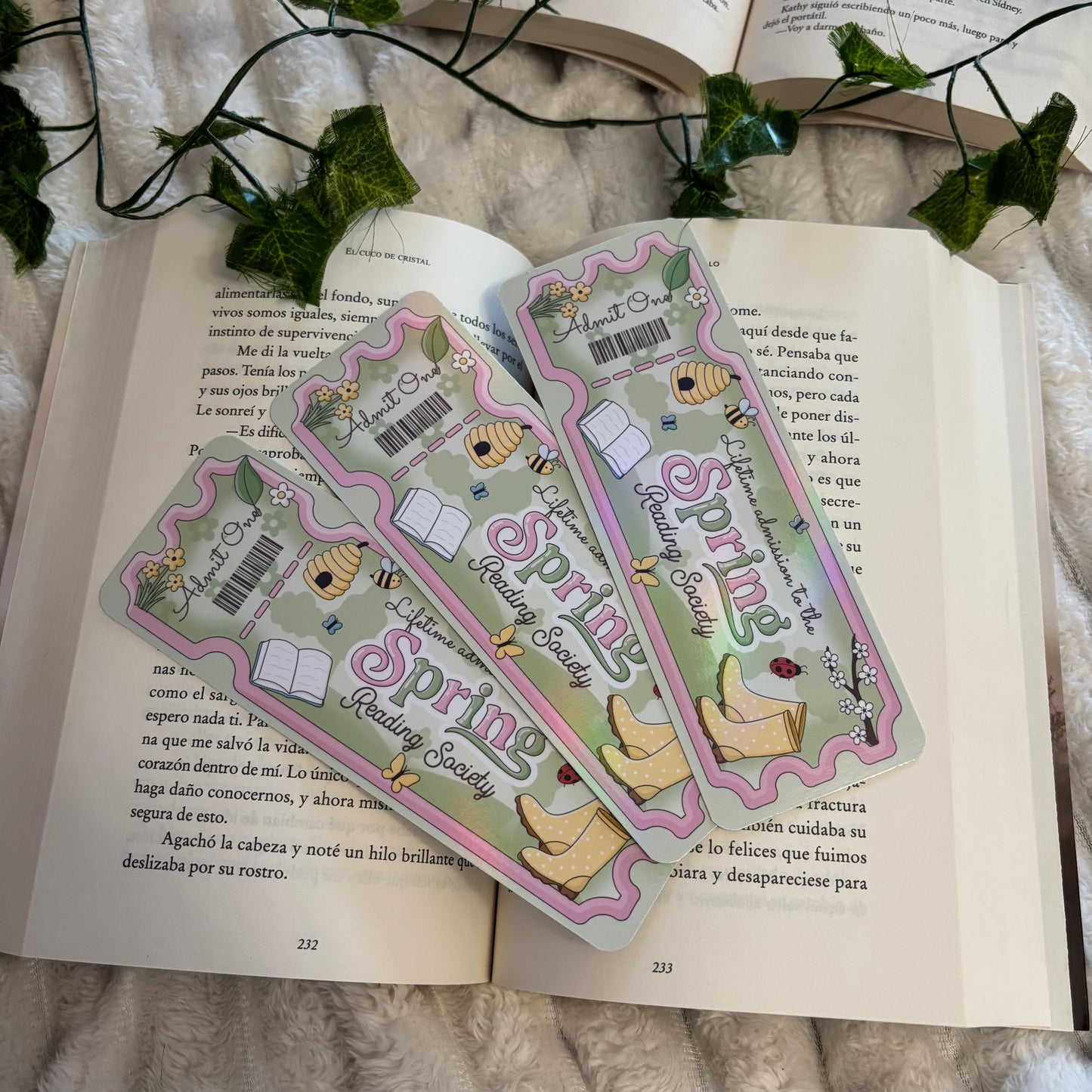 Marcapáginas Spring reading society holográfico