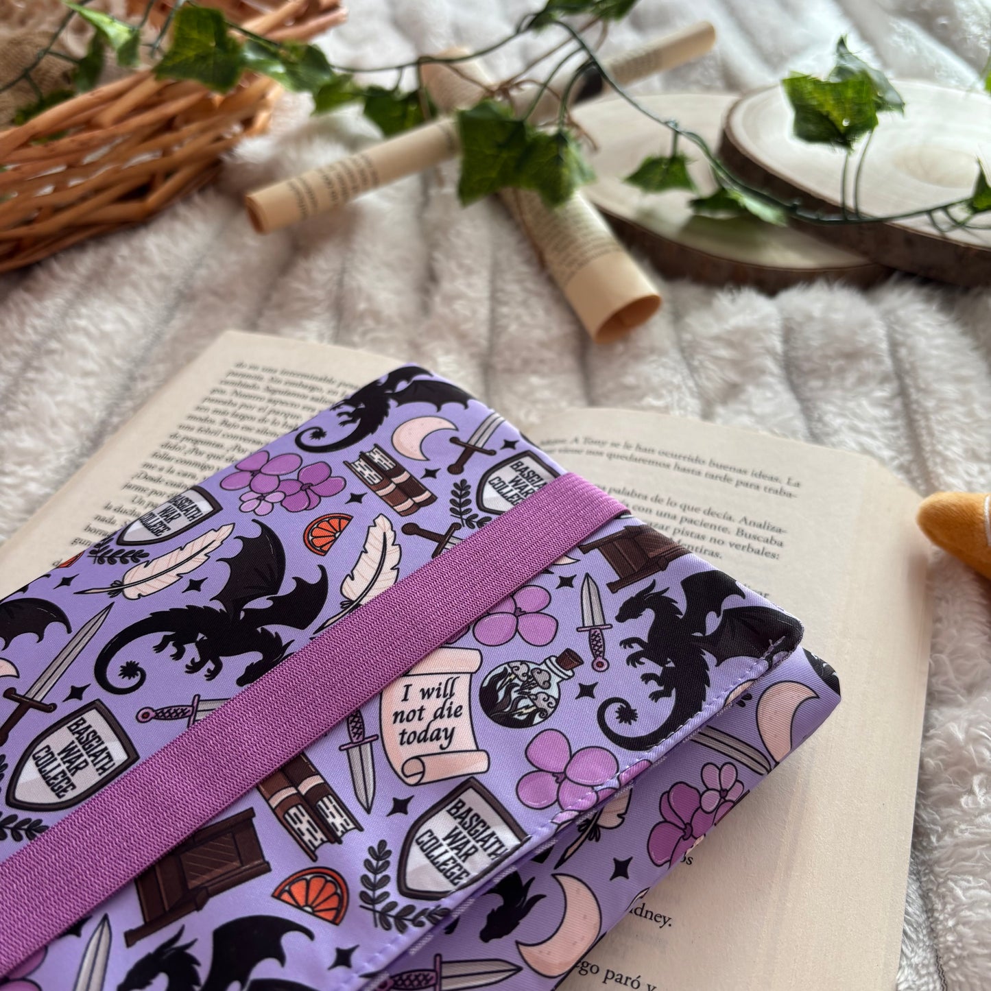 Funda de solapas para ebook Basgiath war college