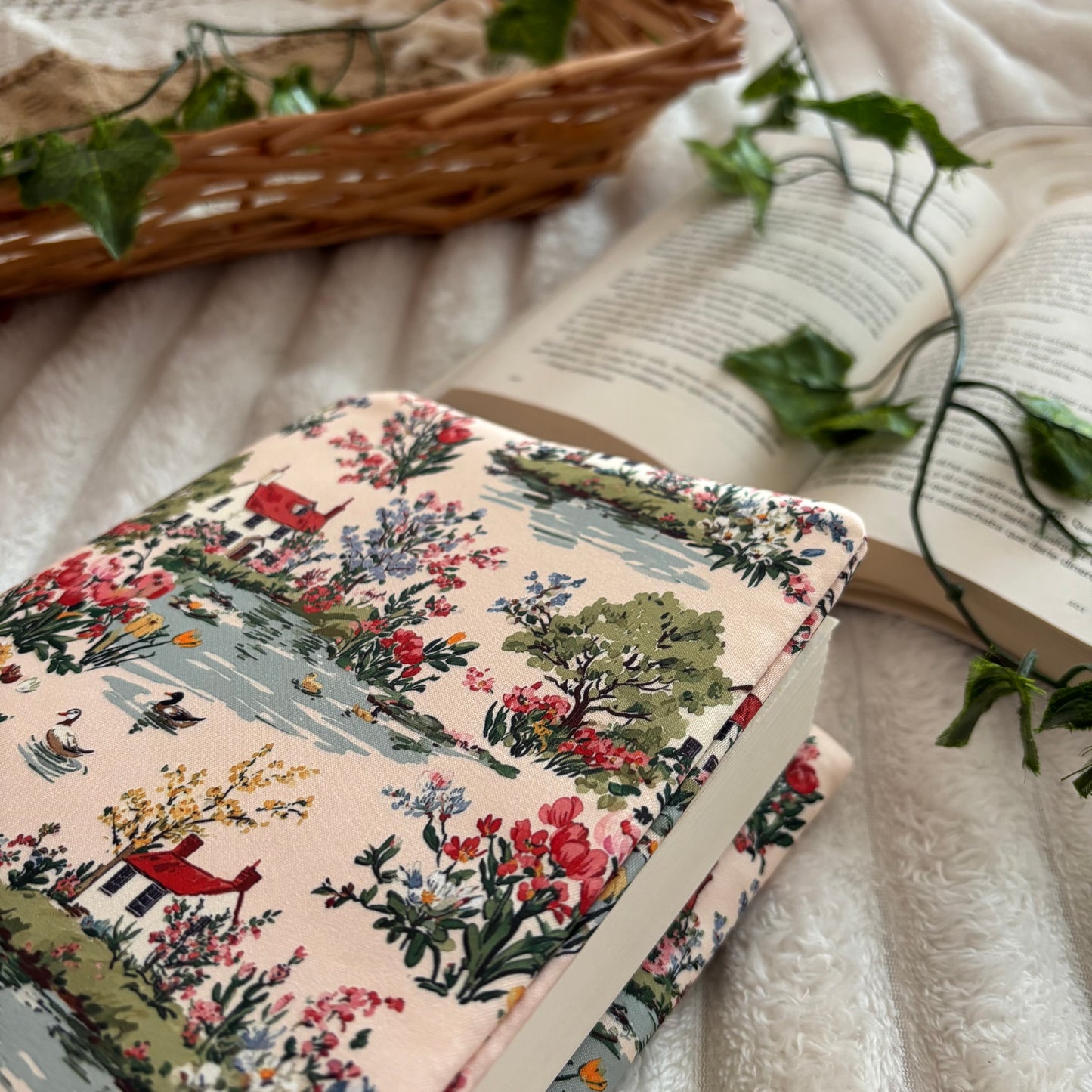 Funda ajustable pueblo primaveral