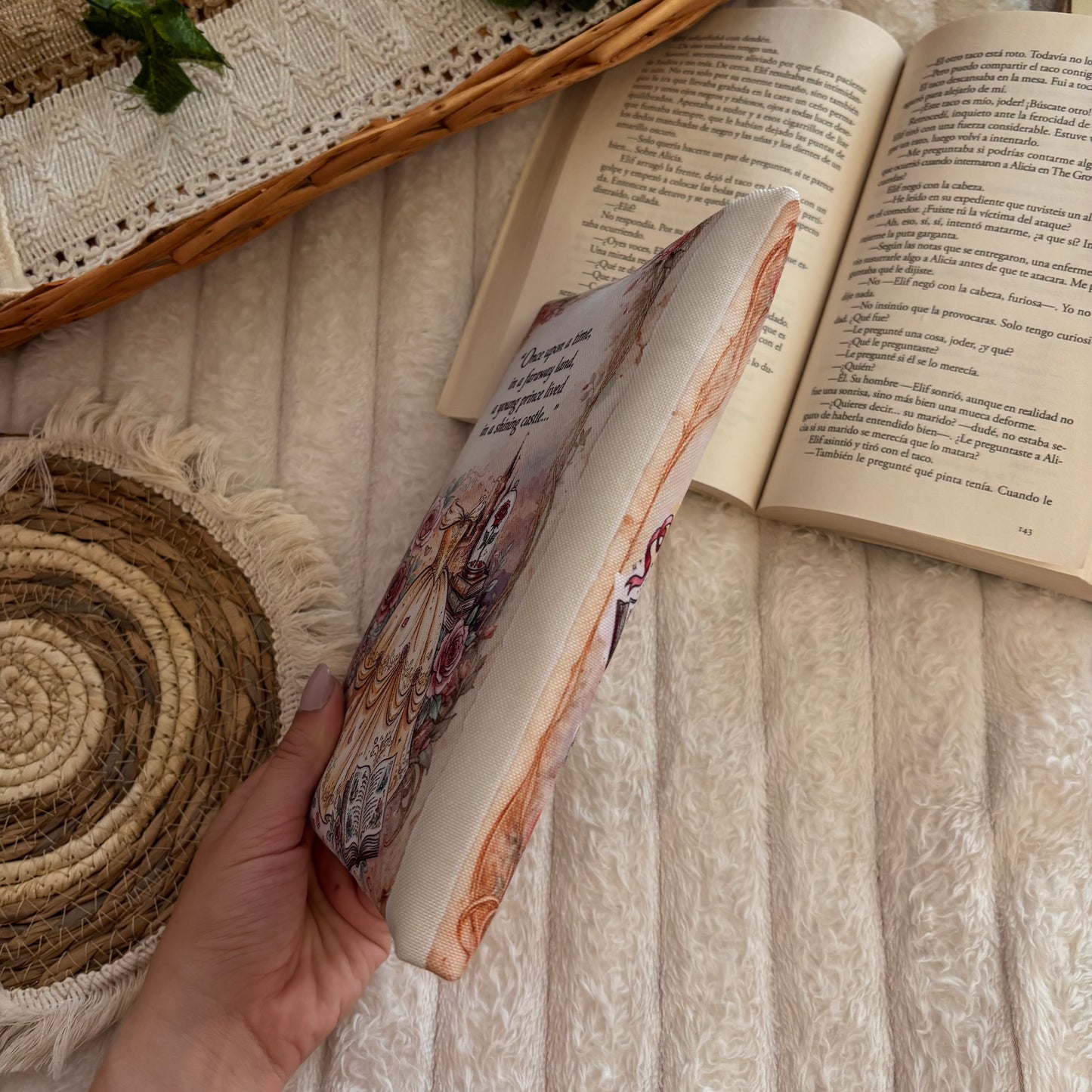 Funda de solapas para ebook érase una vez Bella y Bestia impermeable