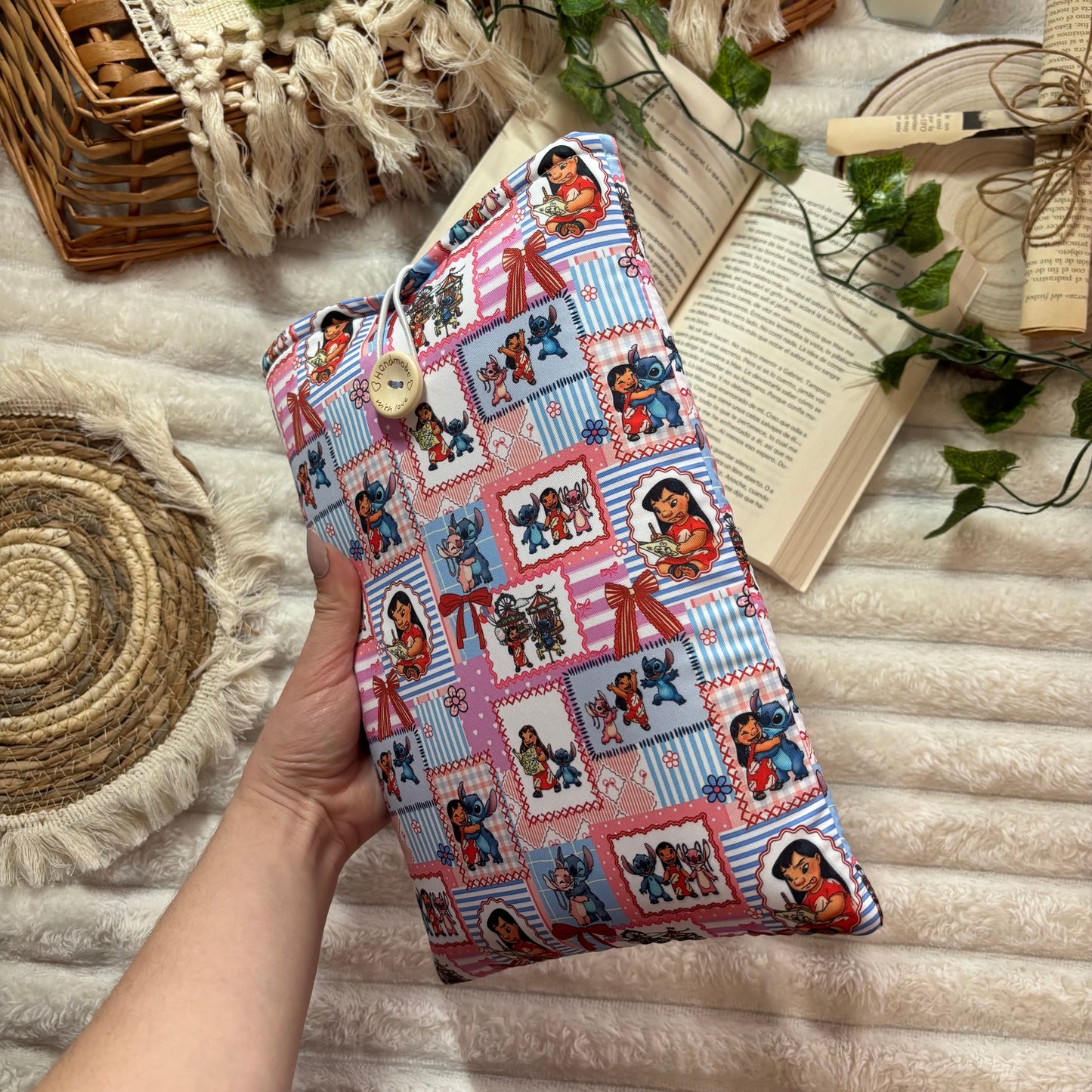 Funda literaria Lilo, Stitch y Angel