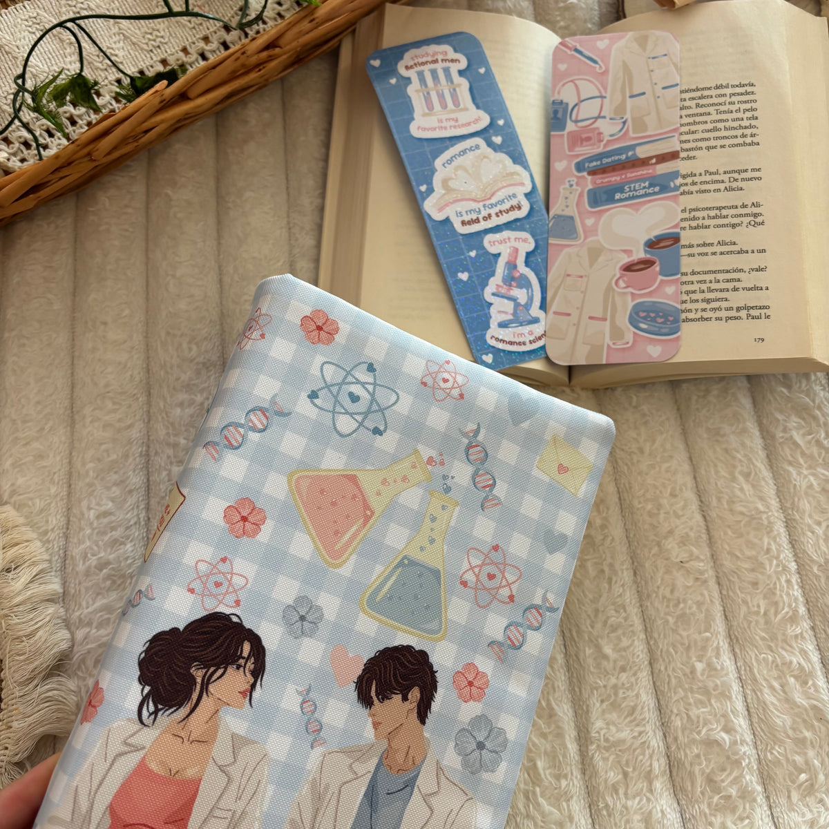 Funda ajustable impermeable inspirada en La hipótesis del amor impermeable