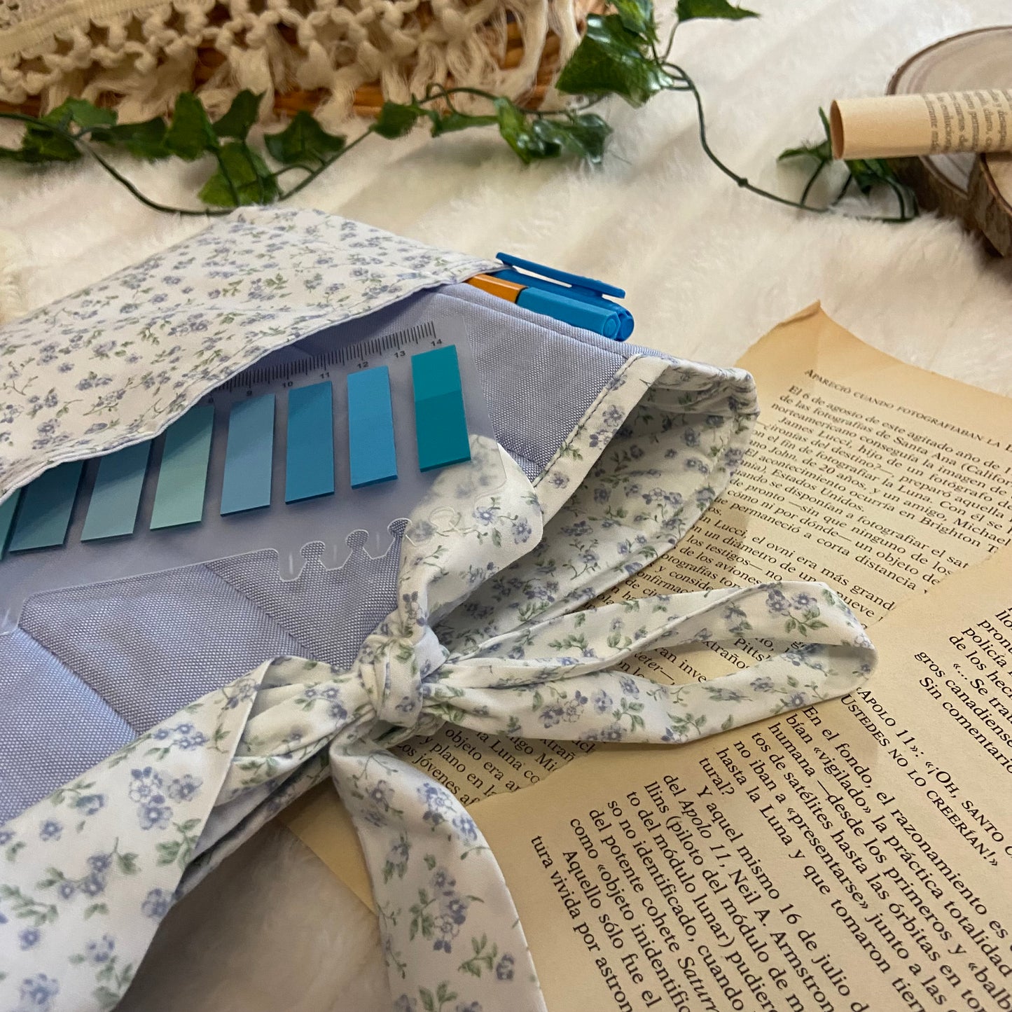 Funda literaria Bloom acolchada con bolsillos