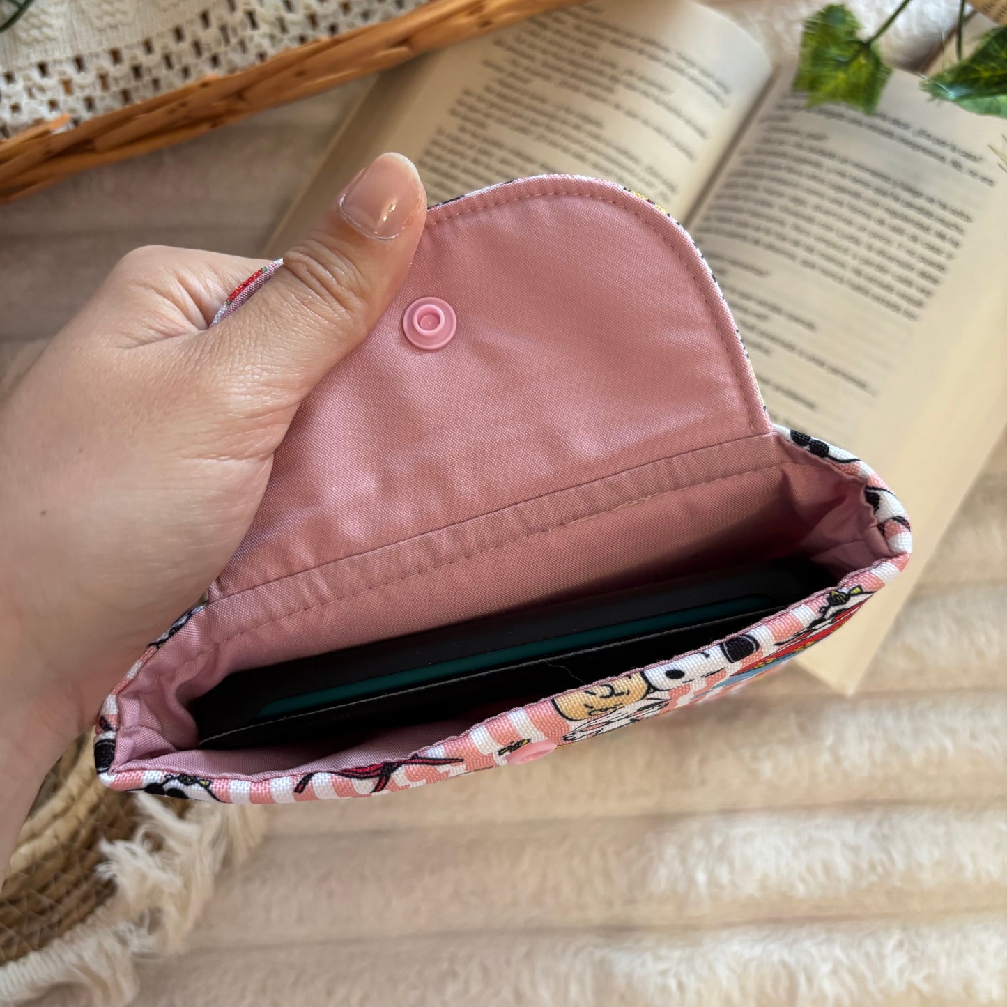 Funda kindle/kobo libra colour Snoopy veraniego impermeable