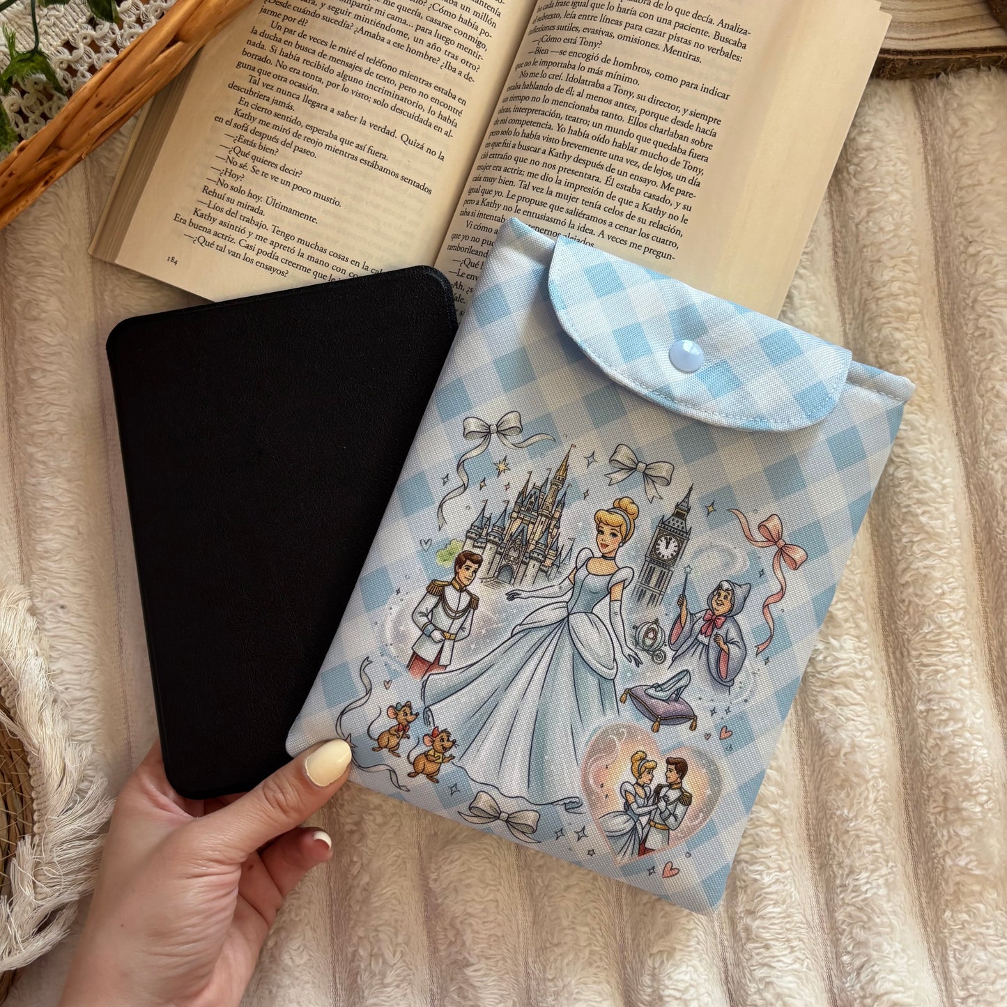 Funda kindle/kobo Cenicienta impermeable