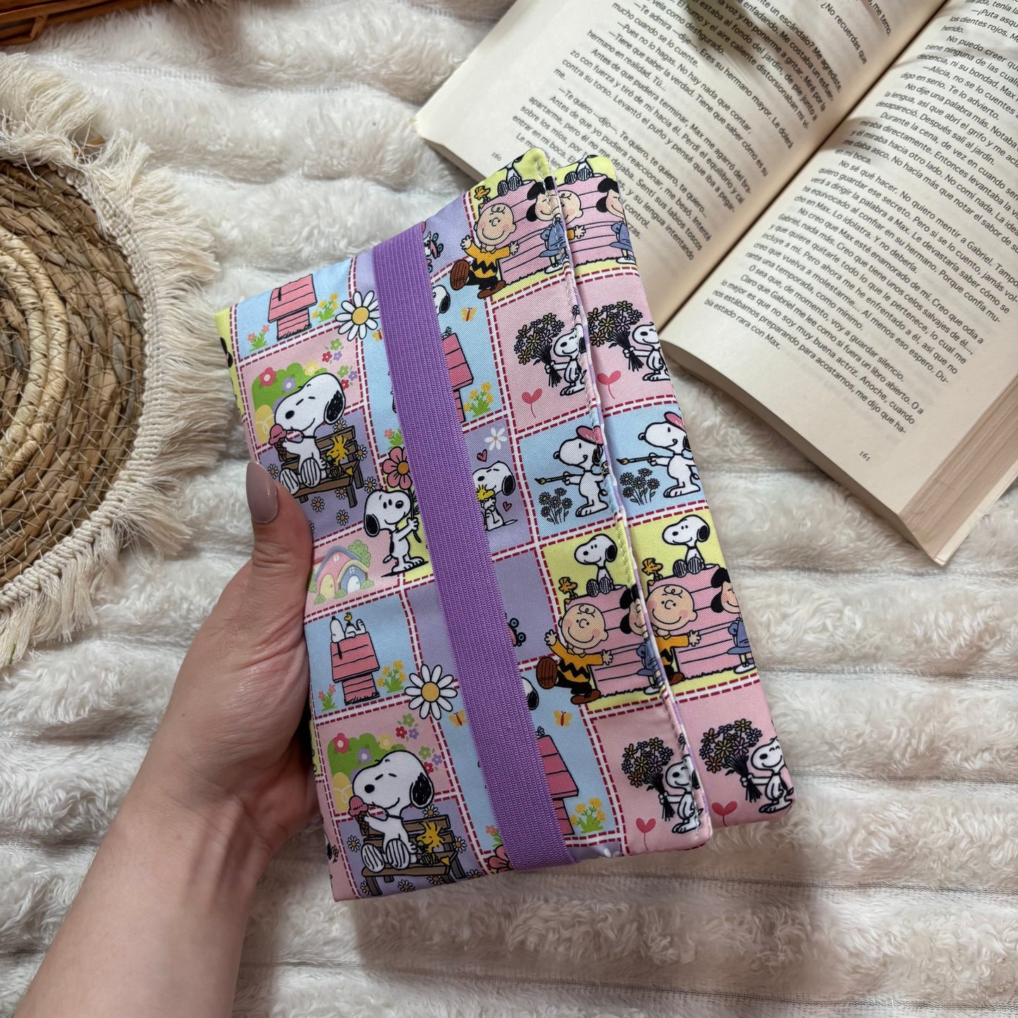 Funda de solapas para ebook Snoopy en la vida