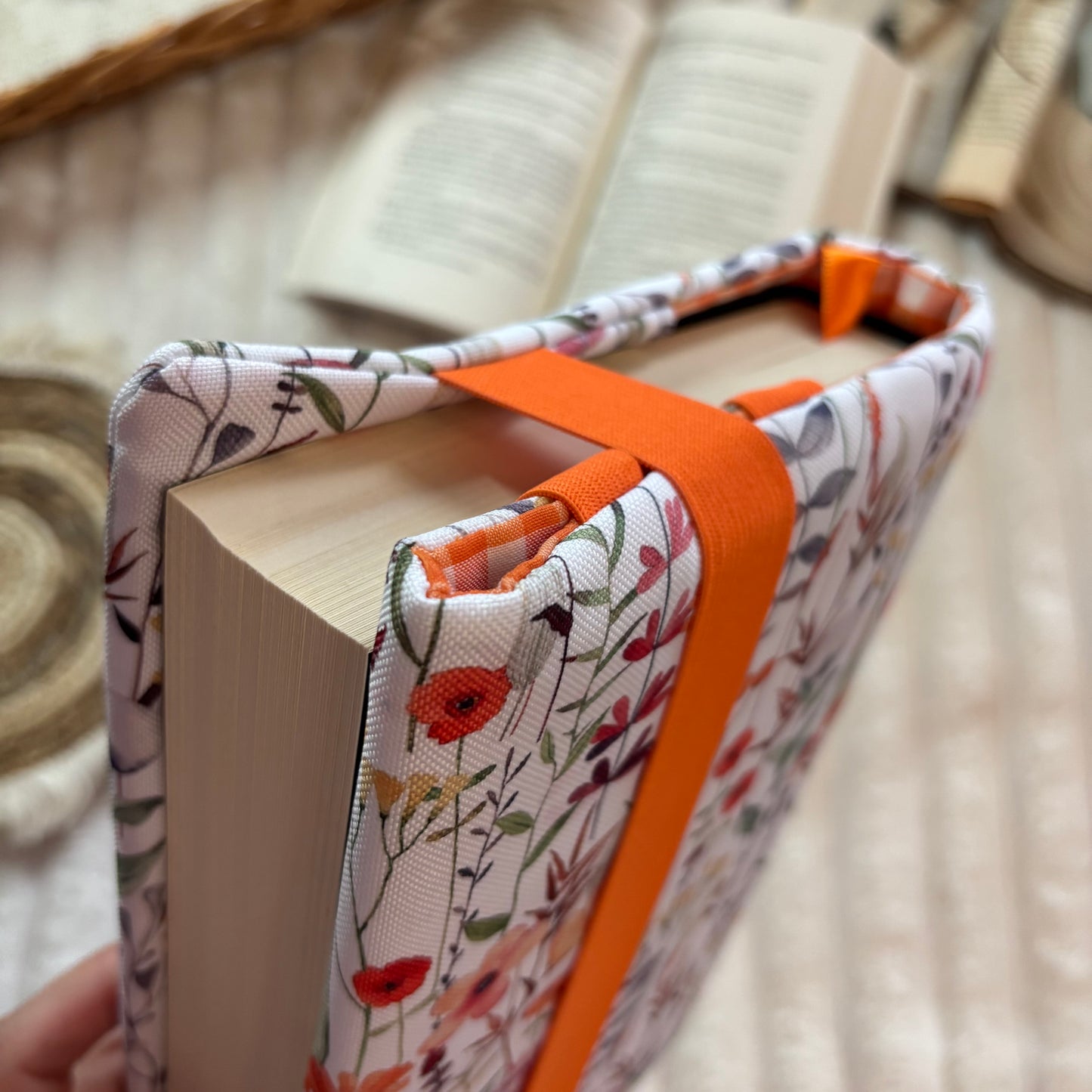 Funda ajustable ramas de flores impermeable