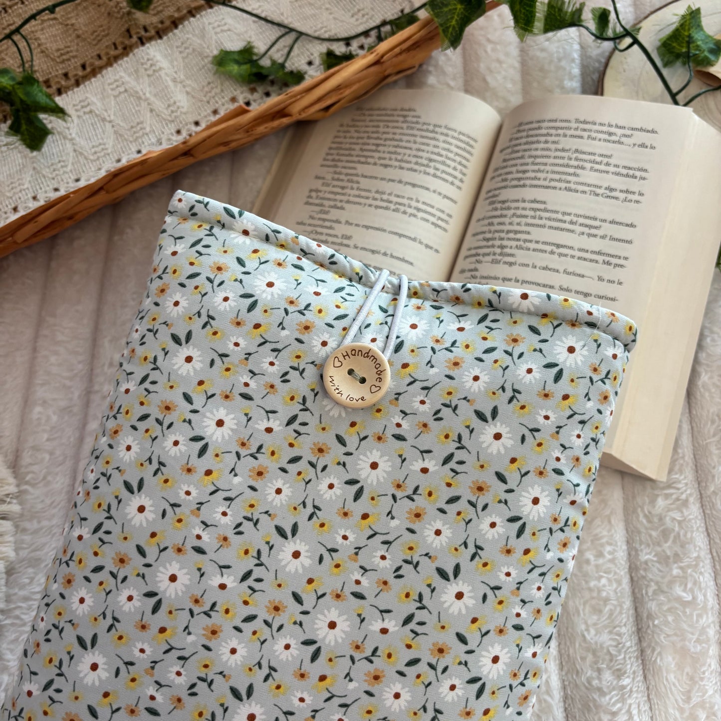 Funda literaria tus margaritas