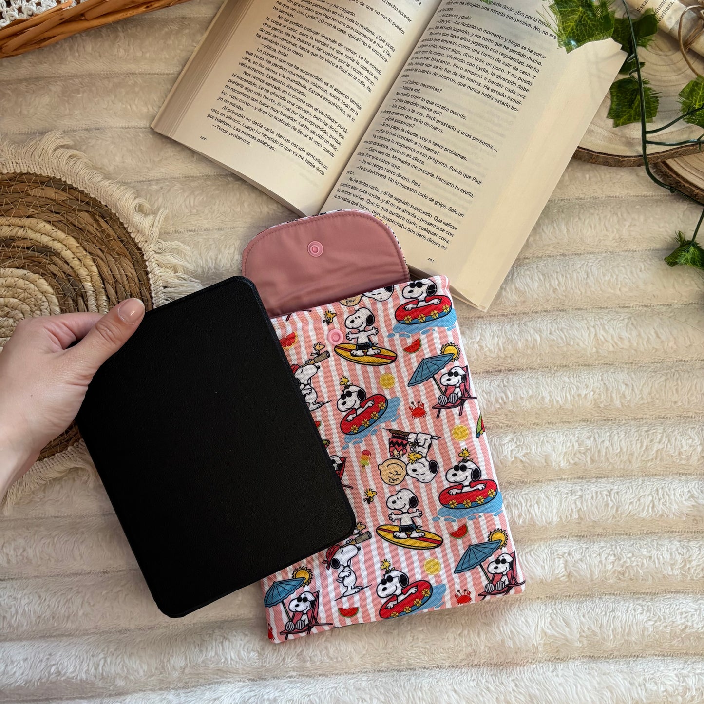 Funda kindle/kobo libra colour Snoopy veraniego impermeable