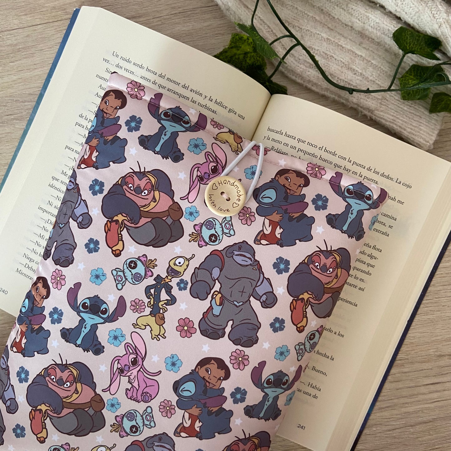 Funda literaria Stitch uno