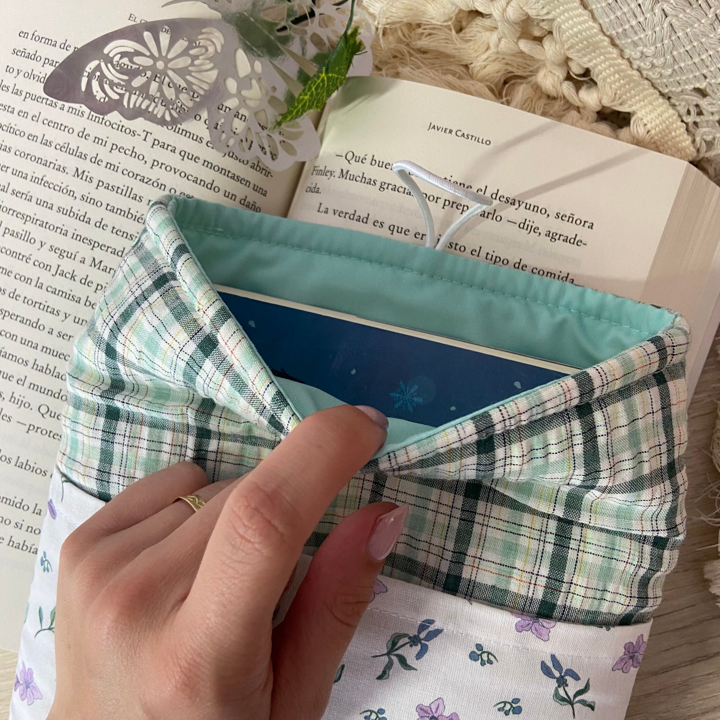 Funda literaria Atenea con bolsillo