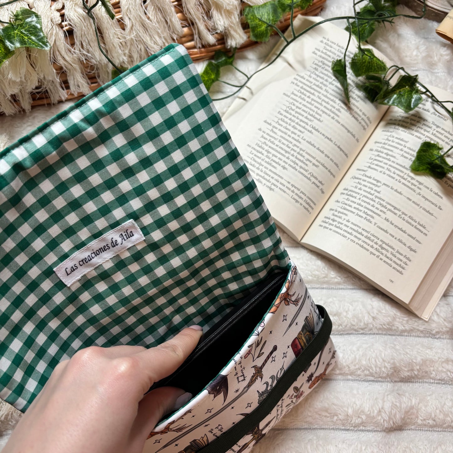 Funda de solapas para ebook Fourth wing + Velaris