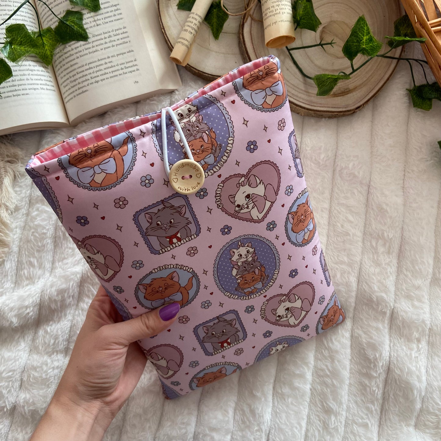 Funda literaria cute Aristogatos