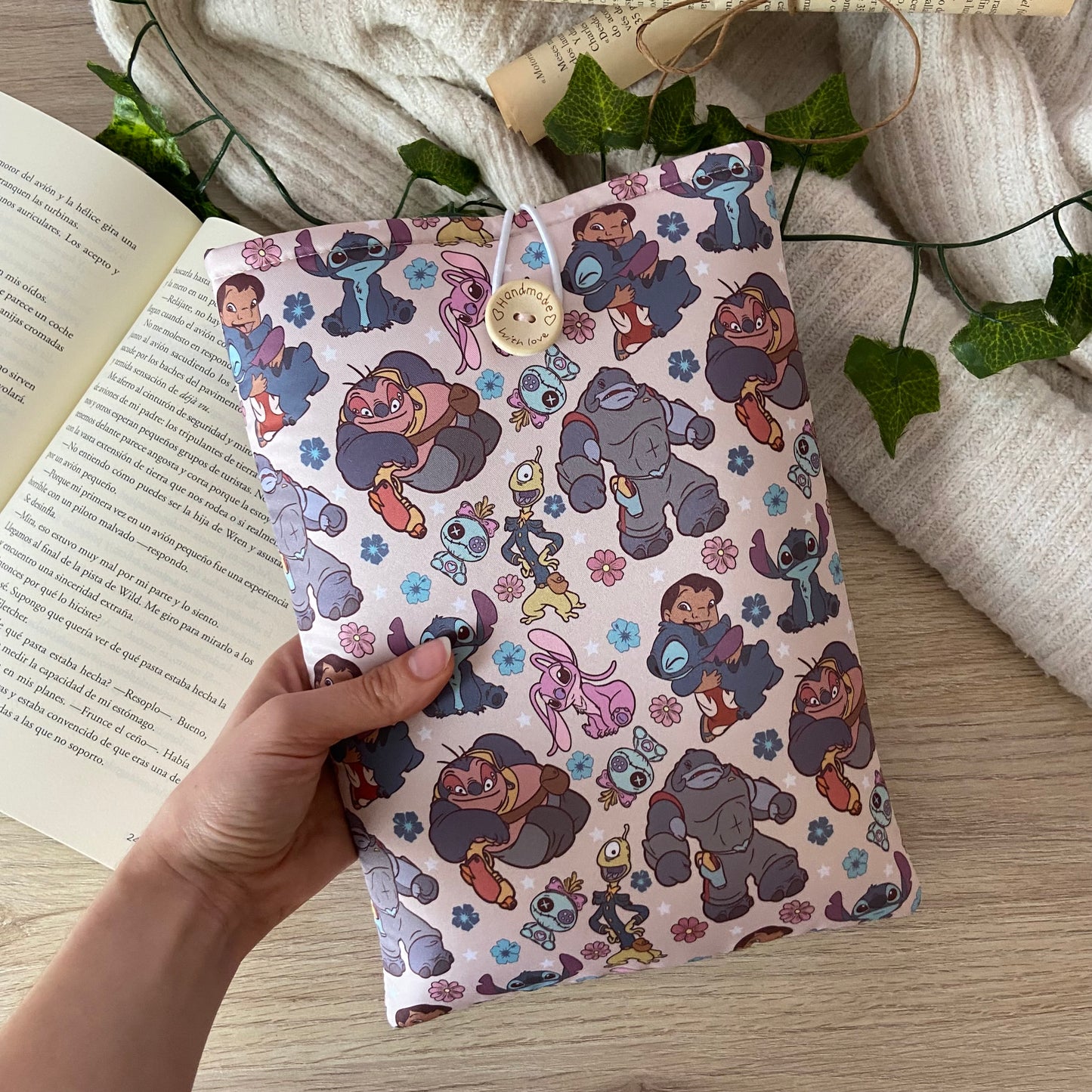 Funda literaria Stitch uno