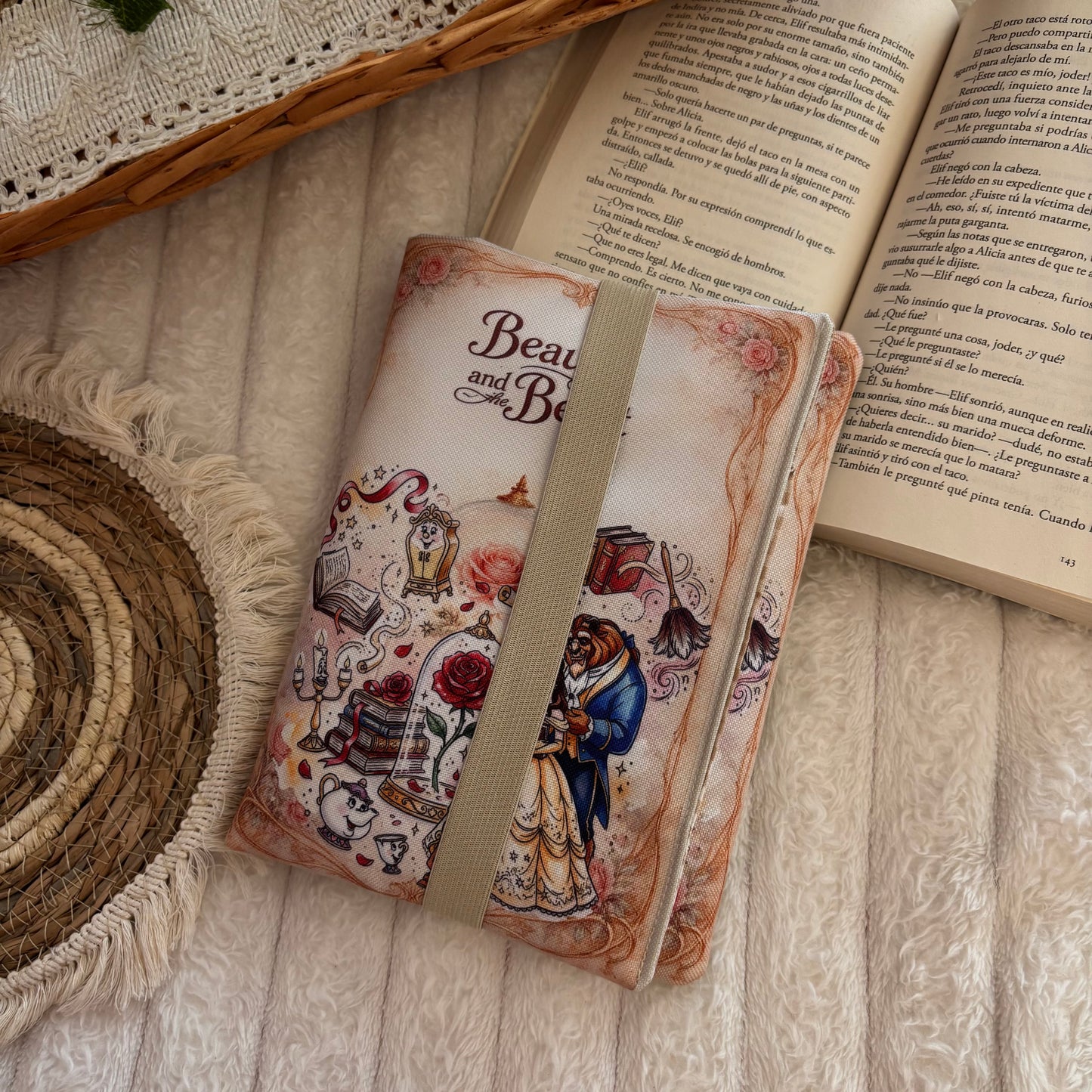 Funda de solapas para ebook érase una vez Bella y Bestia impermeable