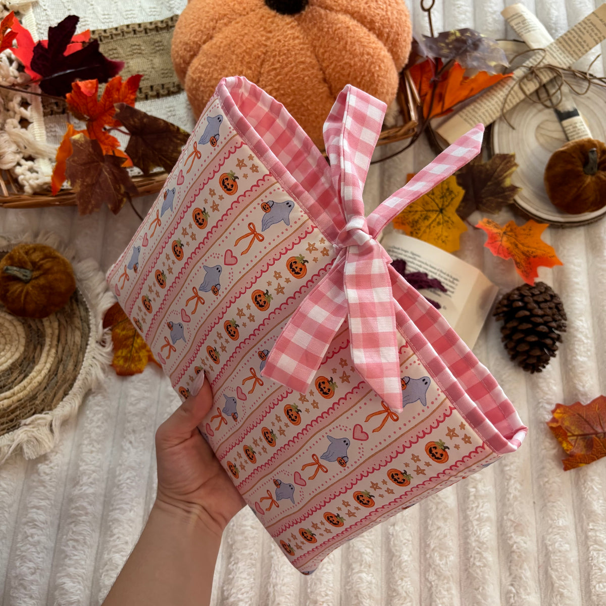 Funda literaria Spooky season
