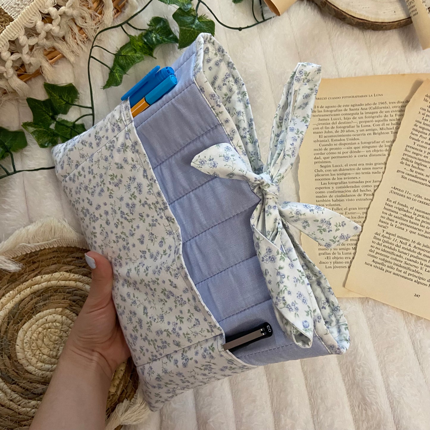 Funda literaria Bloom acolchada con bolsillos