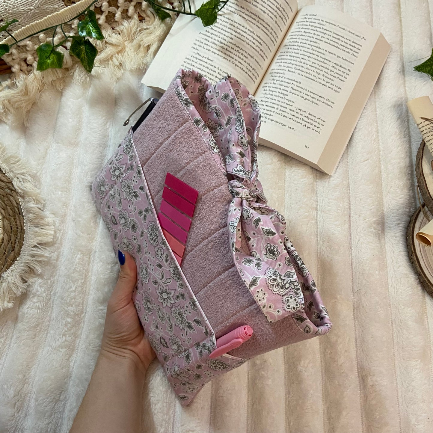 Funda literaria Rosalia con bolsillo acolchada