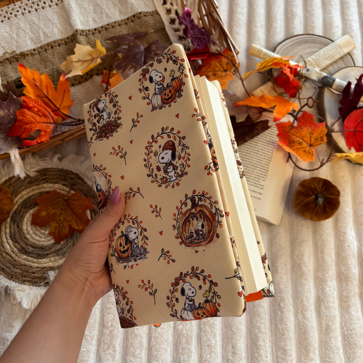 Funda ajustable Hello Autumn Snoopy impermeable