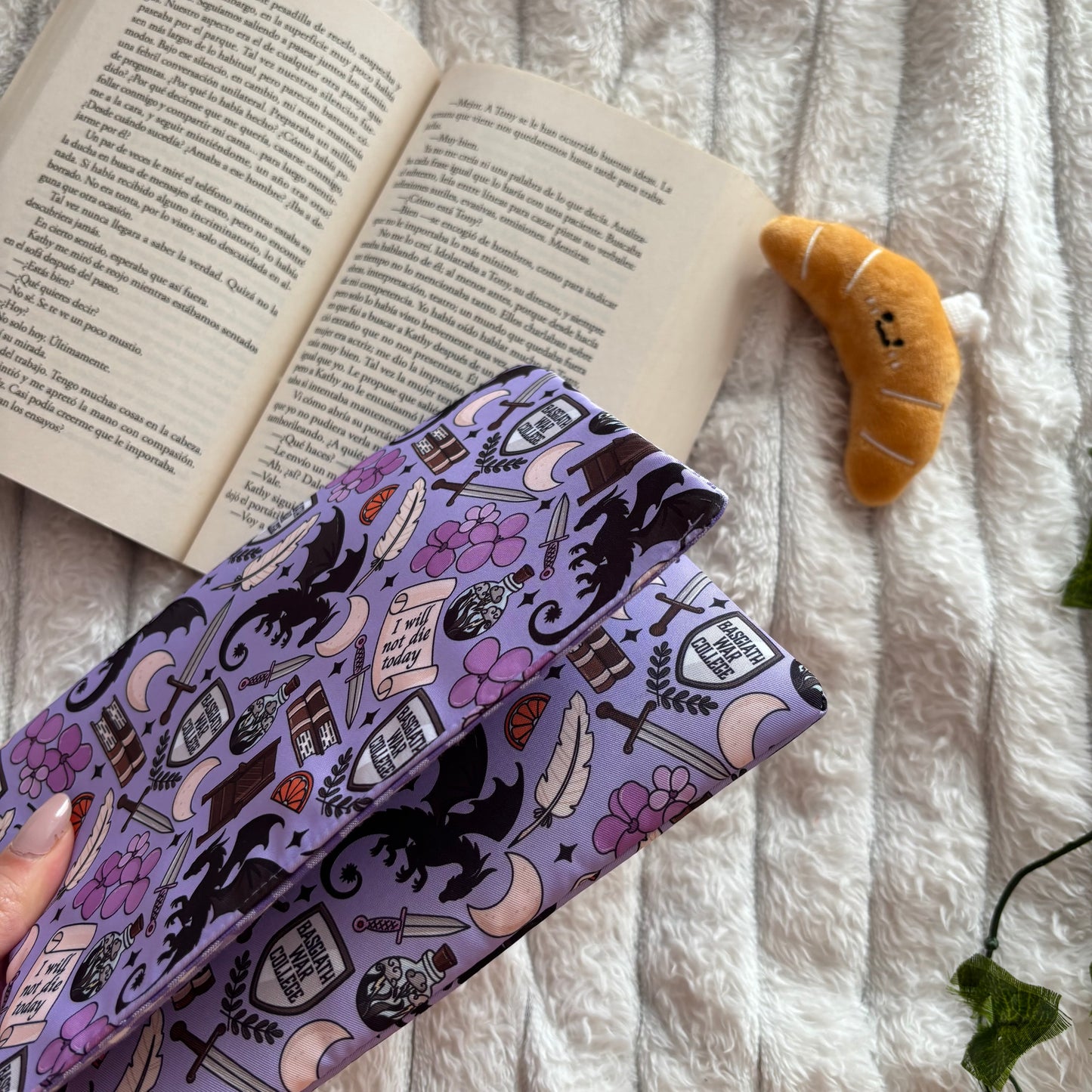 Funda de solapas para ebook Basgiath war college