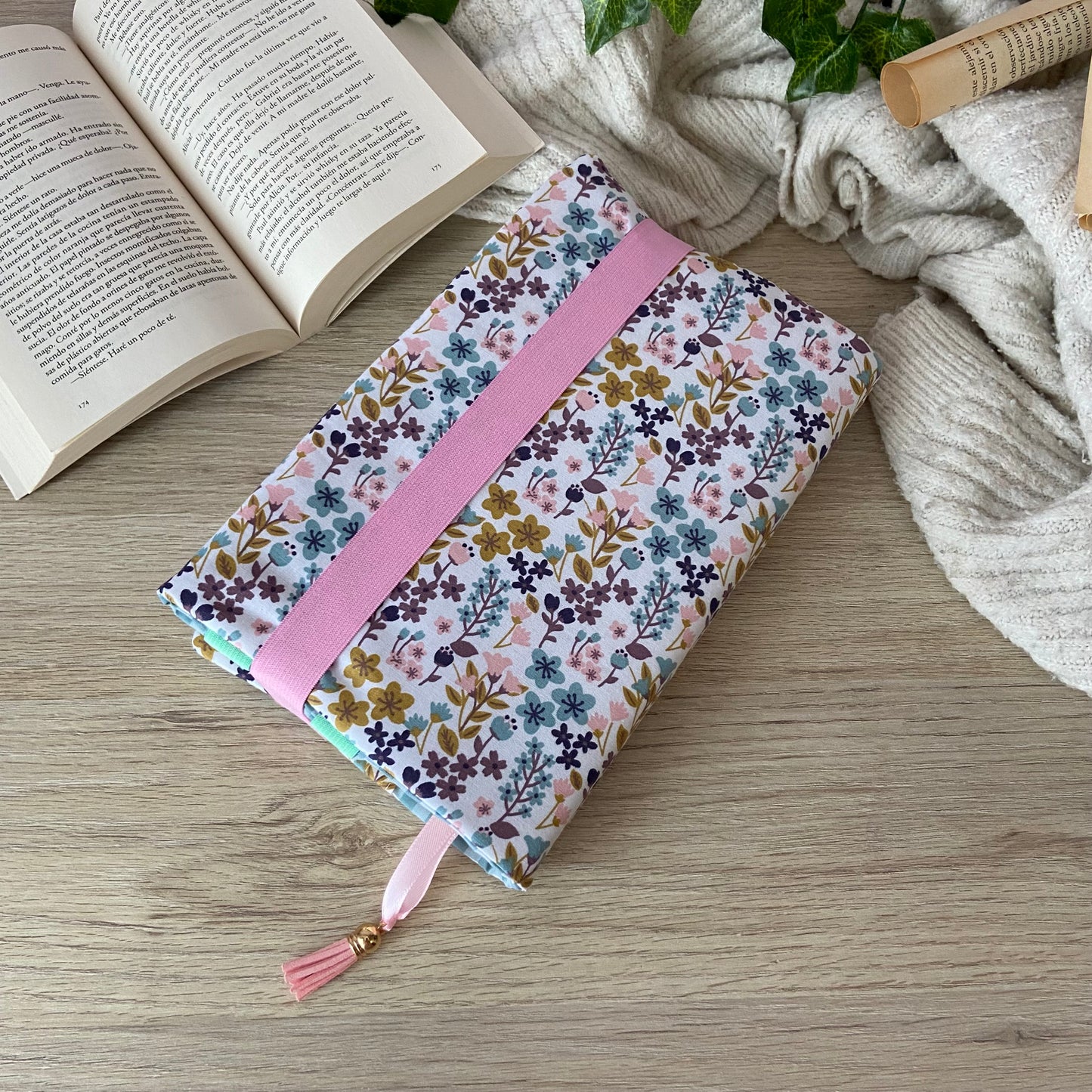 Funda ajustable flores en el jardín